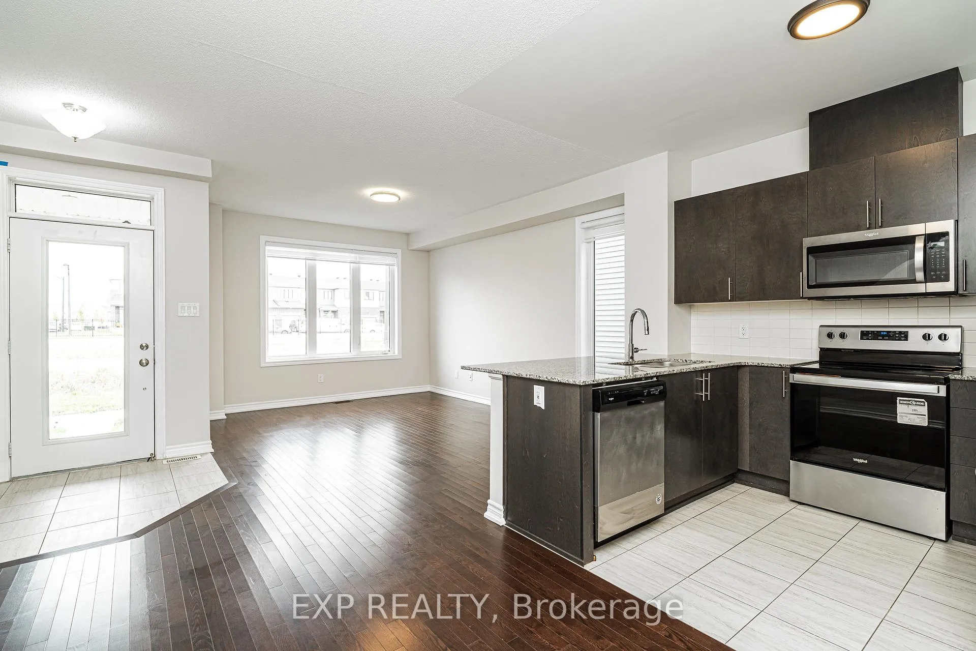 Photo 6 of 1168 Chapman Mills Drive, Ottawa, Barrhaven - Heritage Park — HOMEH