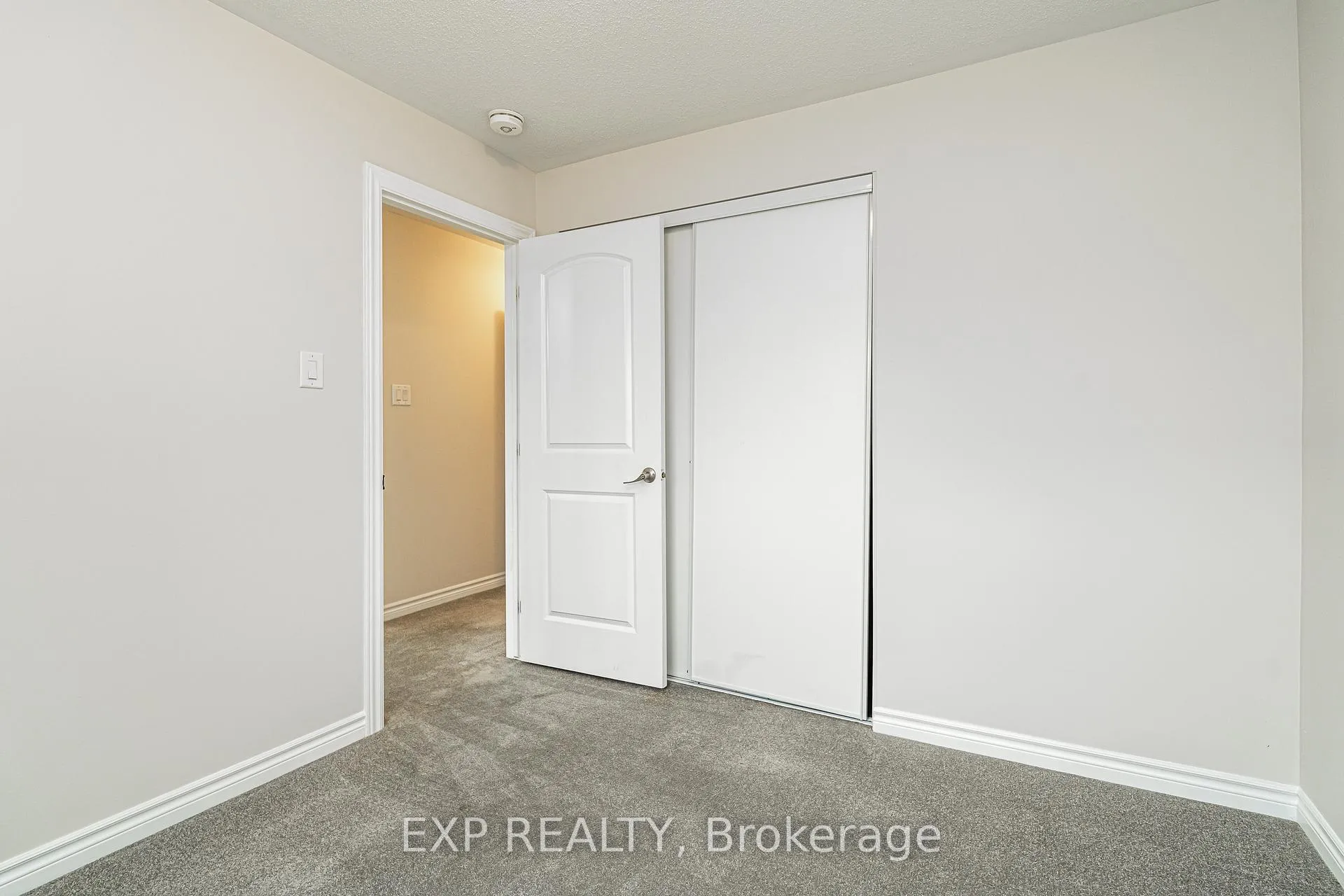 Photo 18 of 1168 Chapman Mills Drive, Ottawa, Barrhaven - Heritage Park — HOMEH