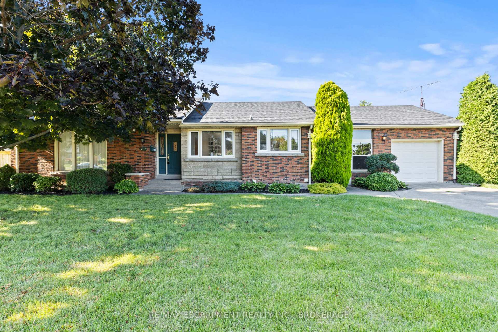 Photo 1 of 12 Broderick Avenue, Thorold, Thorold Downtown — HOMEH