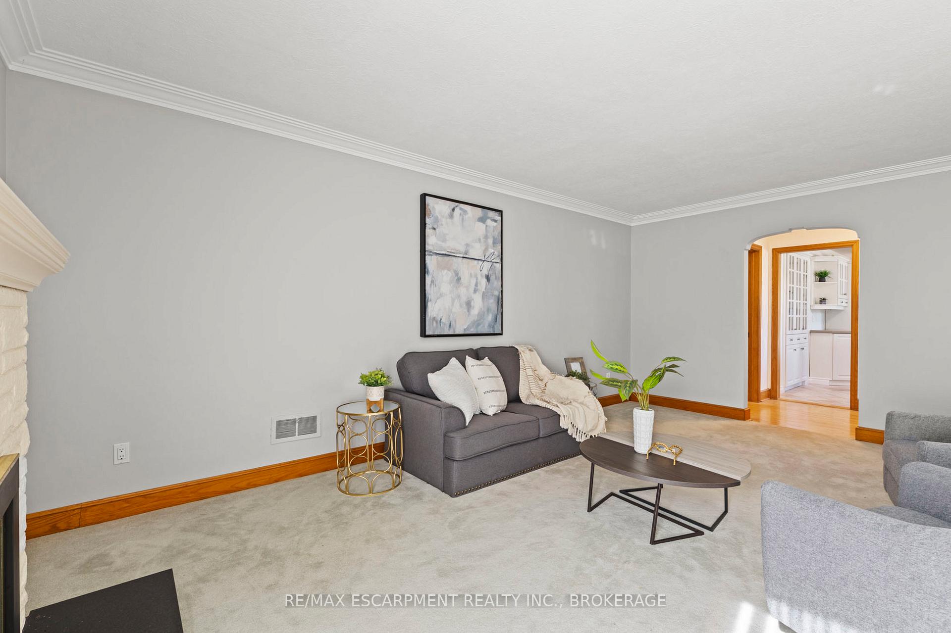 Photo 9 of 12 Broderick Avenue, Thorold, Thorold Downtown — HOMEH