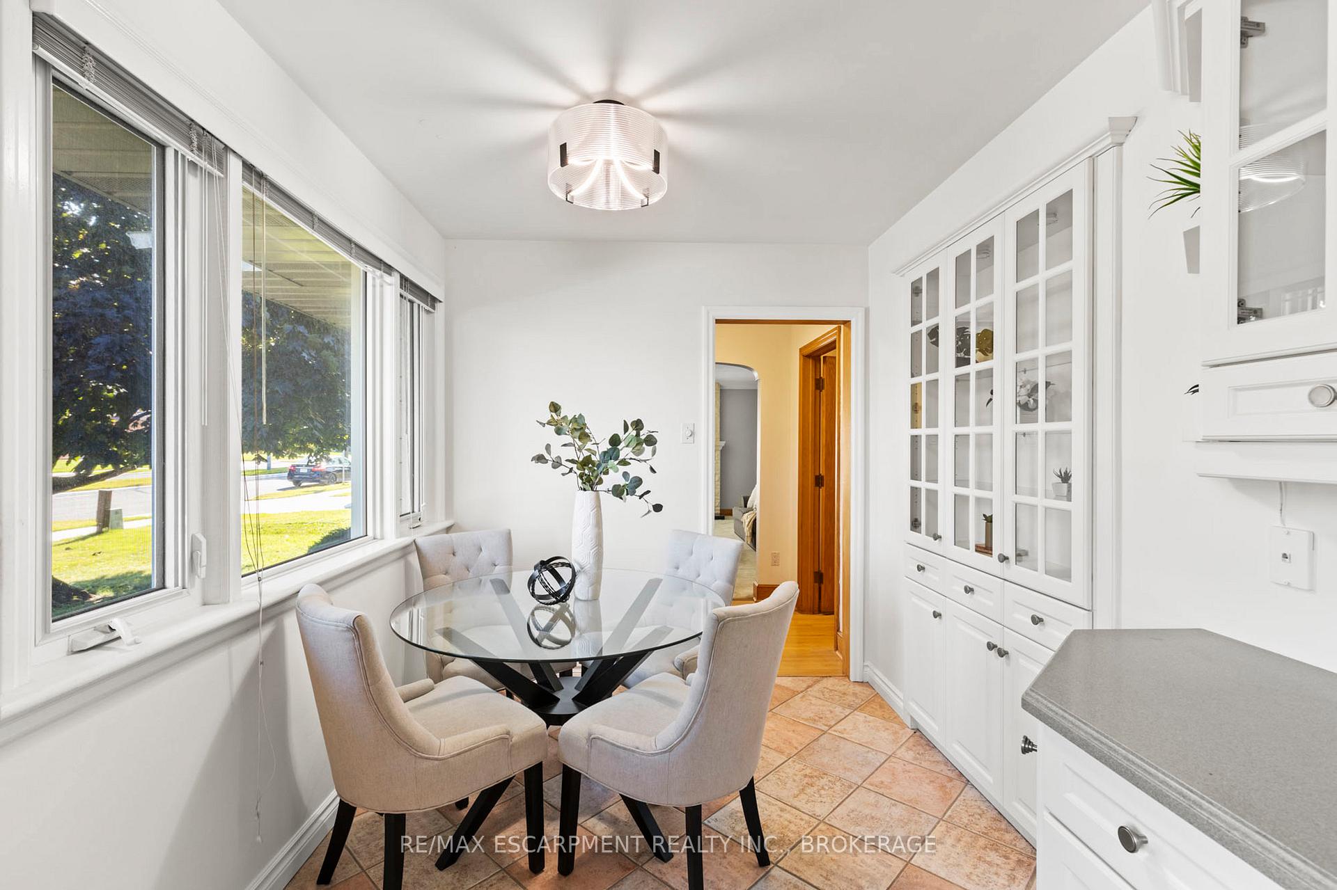 Photo 16 of 12 Broderick Avenue, Thorold, Thorold Downtown — HOMEH