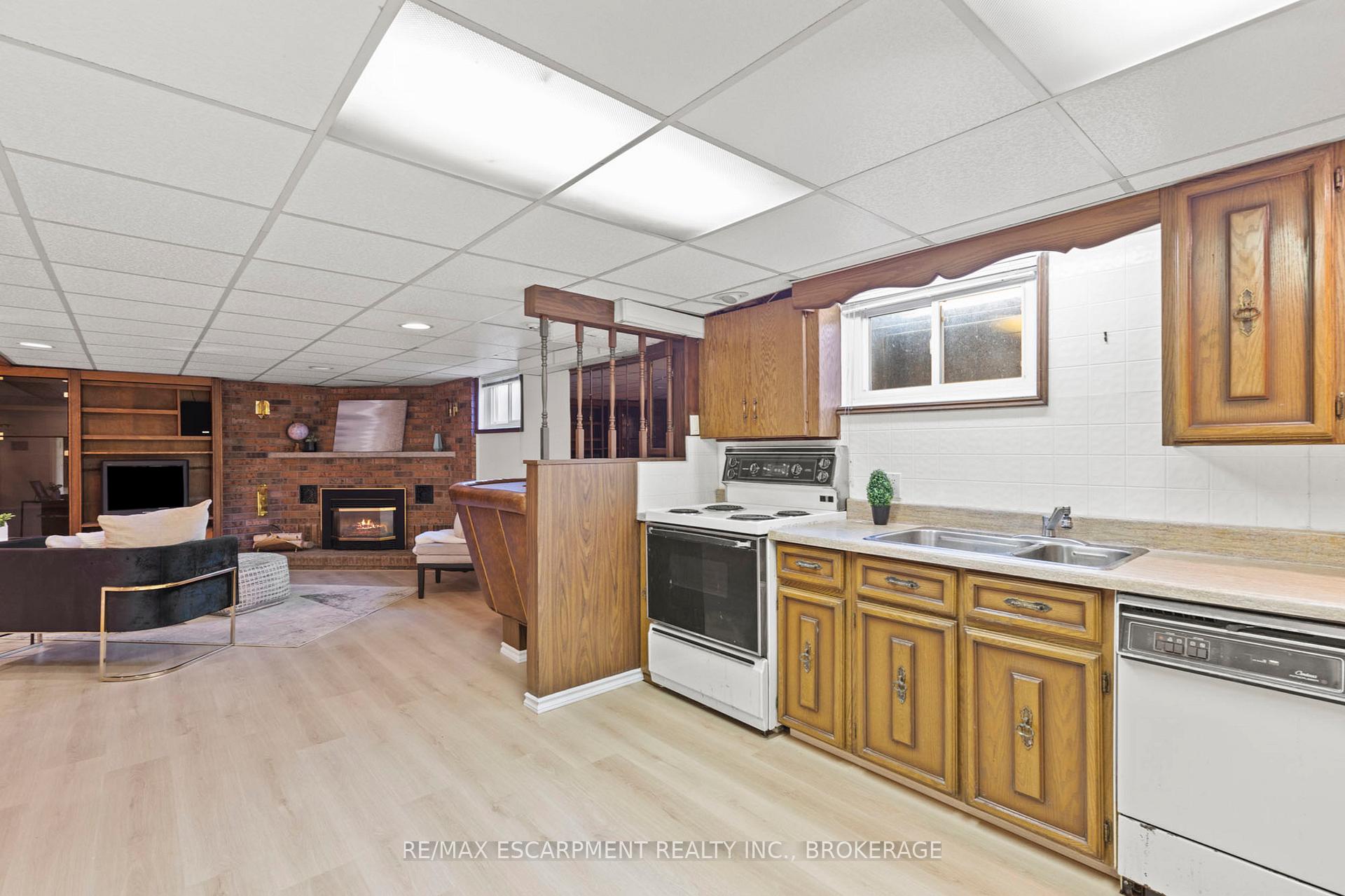 Photo 32 of 12 Broderick Avenue, Thorold, Thorold Downtown — HOMEH