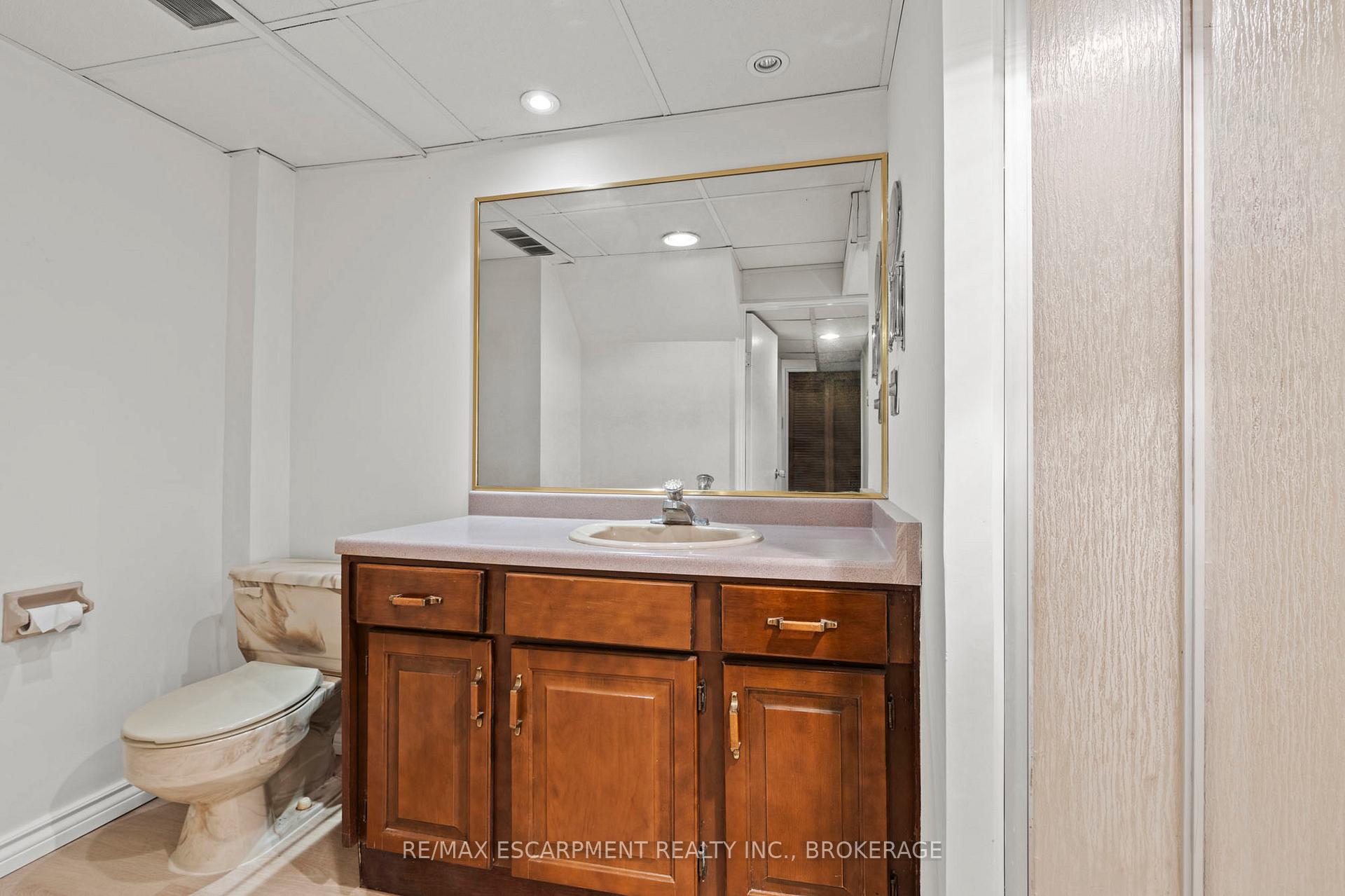 Photo 34 of 12 Broderick Avenue, Thorold, Thorold Downtown — HOMEH