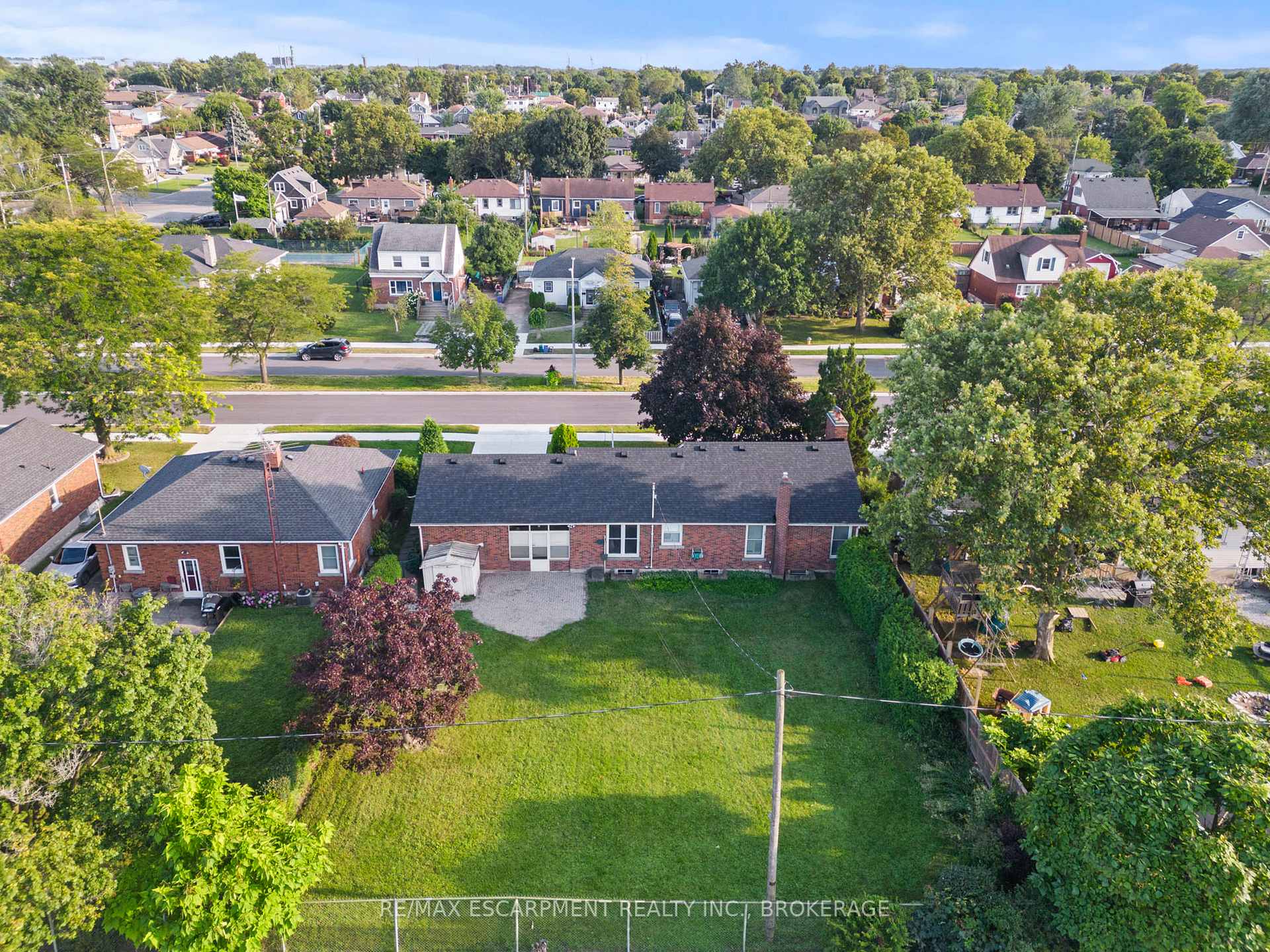 Photo 42 of 12 Broderick Avenue, Thorold, Thorold Downtown — HOMEH