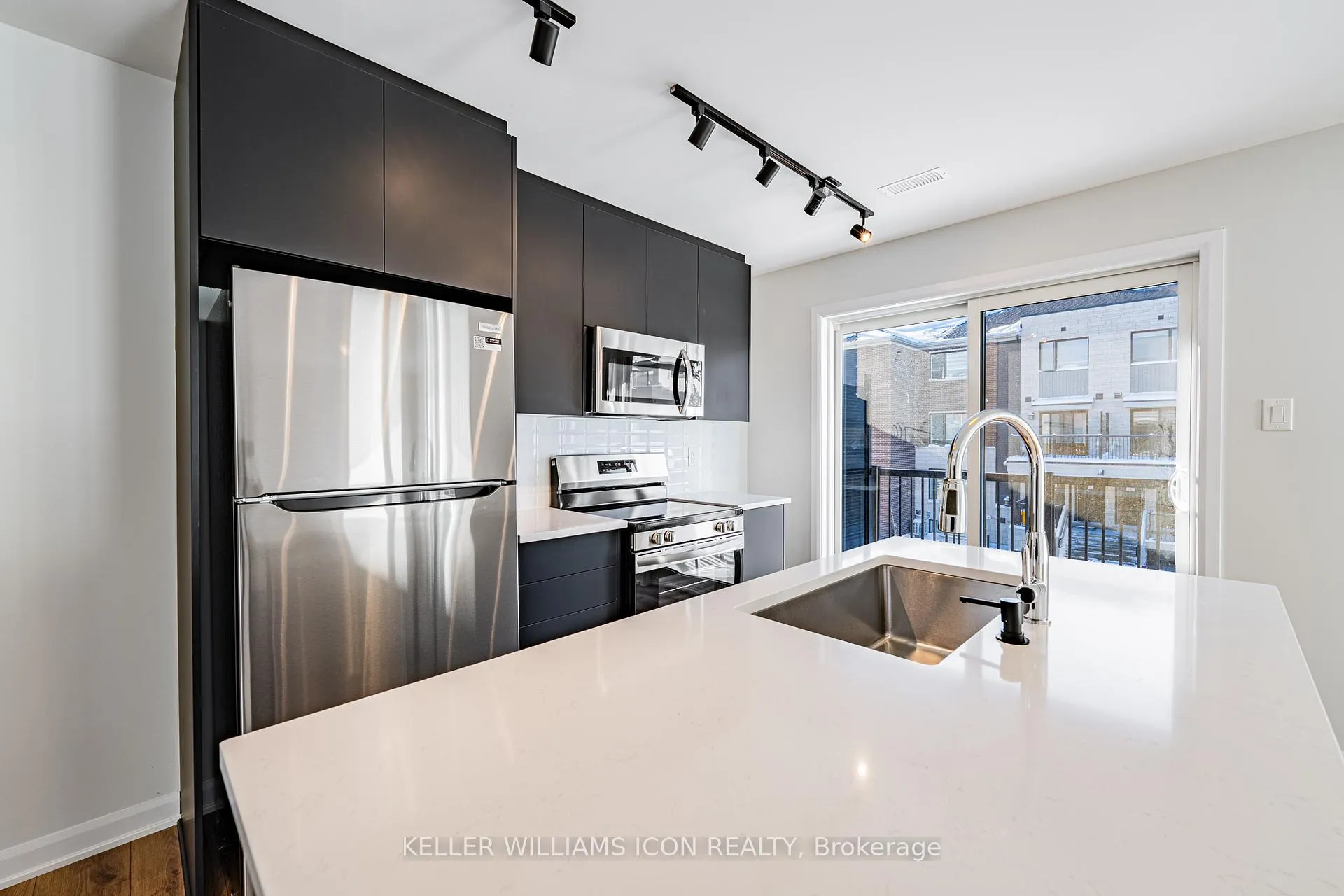 Photo 16 of 1128 Creekway Private, Ottawa, Kanata - Kanata Lakes/Heritage Hills — HOMEH