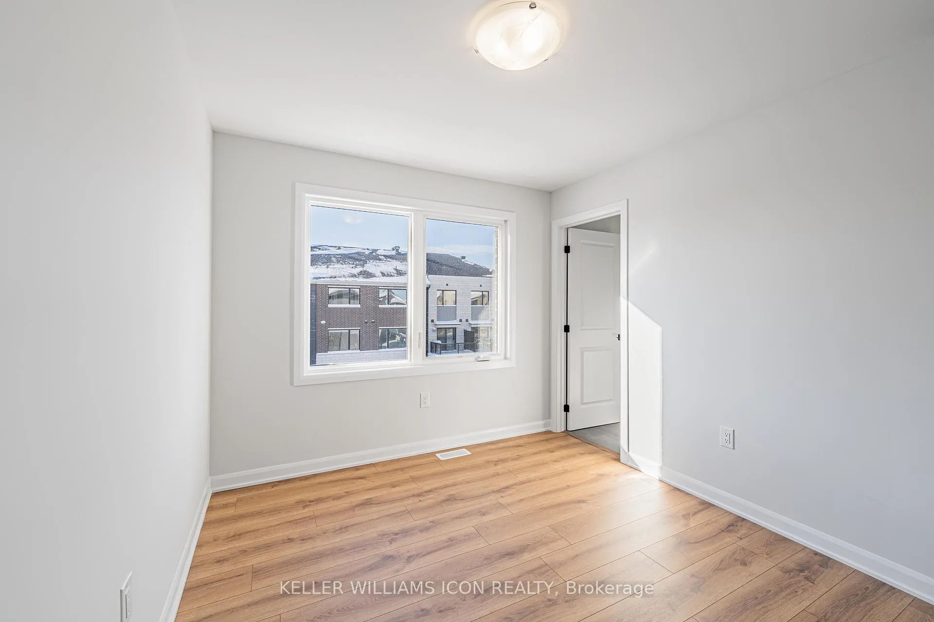 Photo 19 of 1128 Creekway Private, Ottawa, Kanata - Kanata Lakes/Heritage Hills — HOMEH