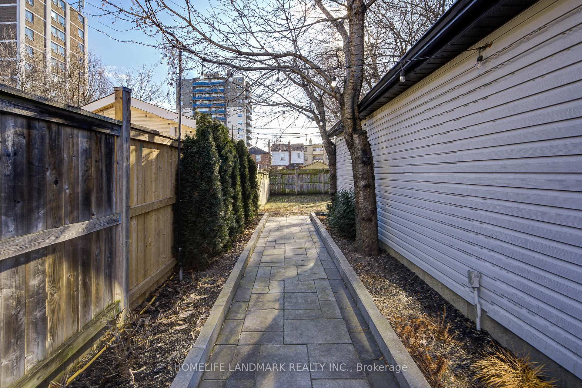 Photo 39 of 157 Gamble Avenue, Toronto, East York — HOMEH