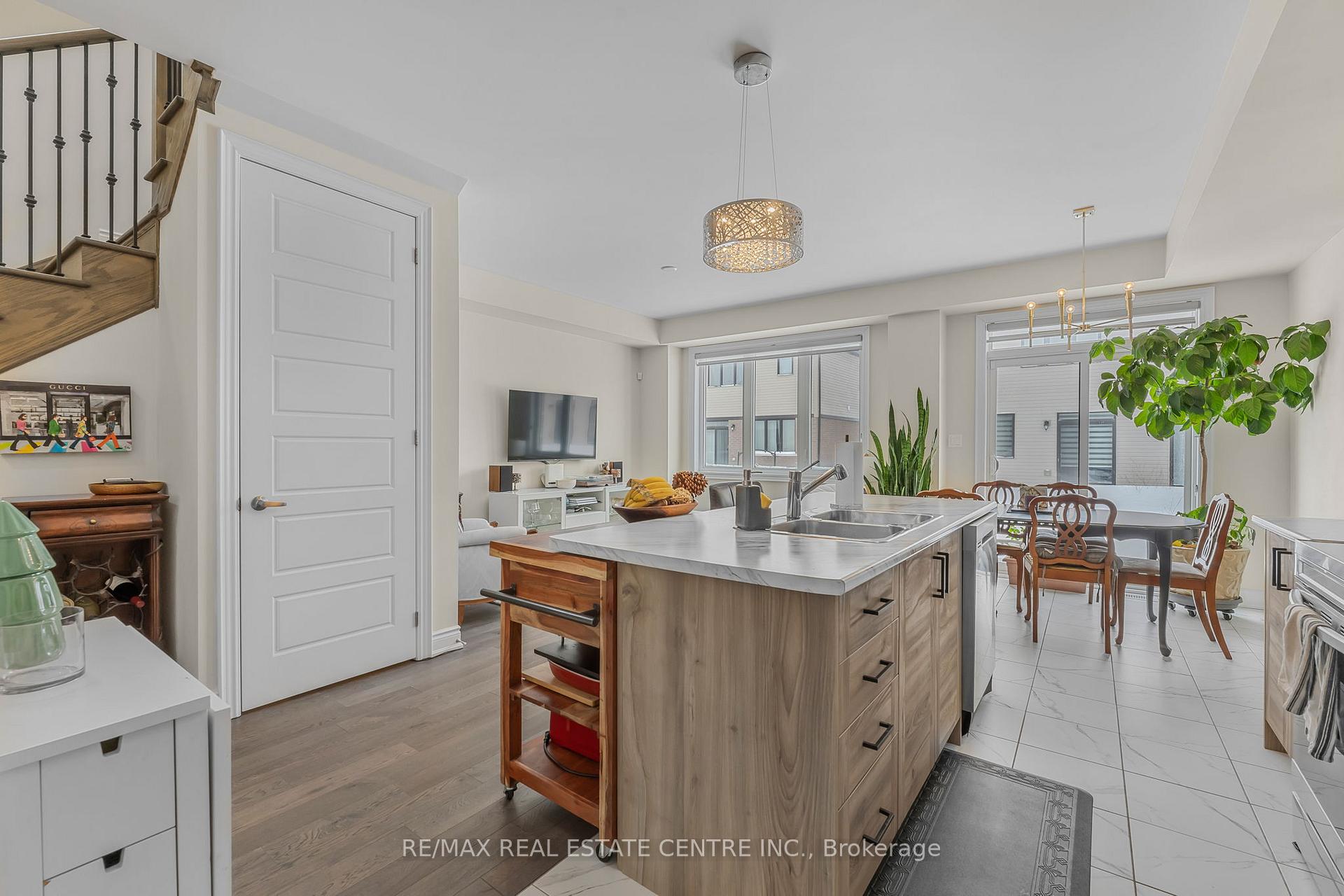 Photo 10 of 35 Ever Sweet Way, Thorold, Rolling Meadows — HOMEH