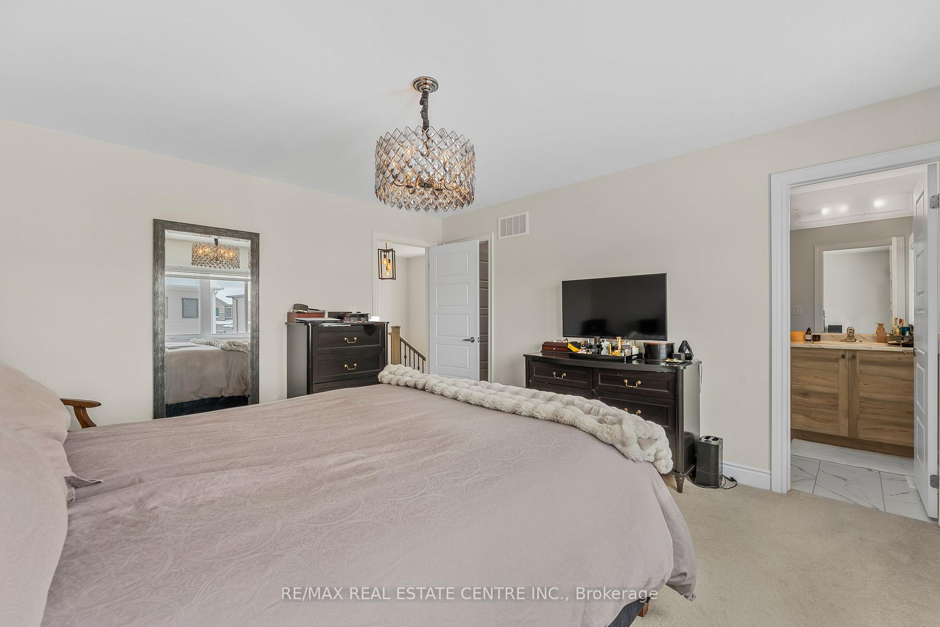 Photo 19 of 35 Ever Sweet Way, Thorold, Rolling Meadows — HOMEH