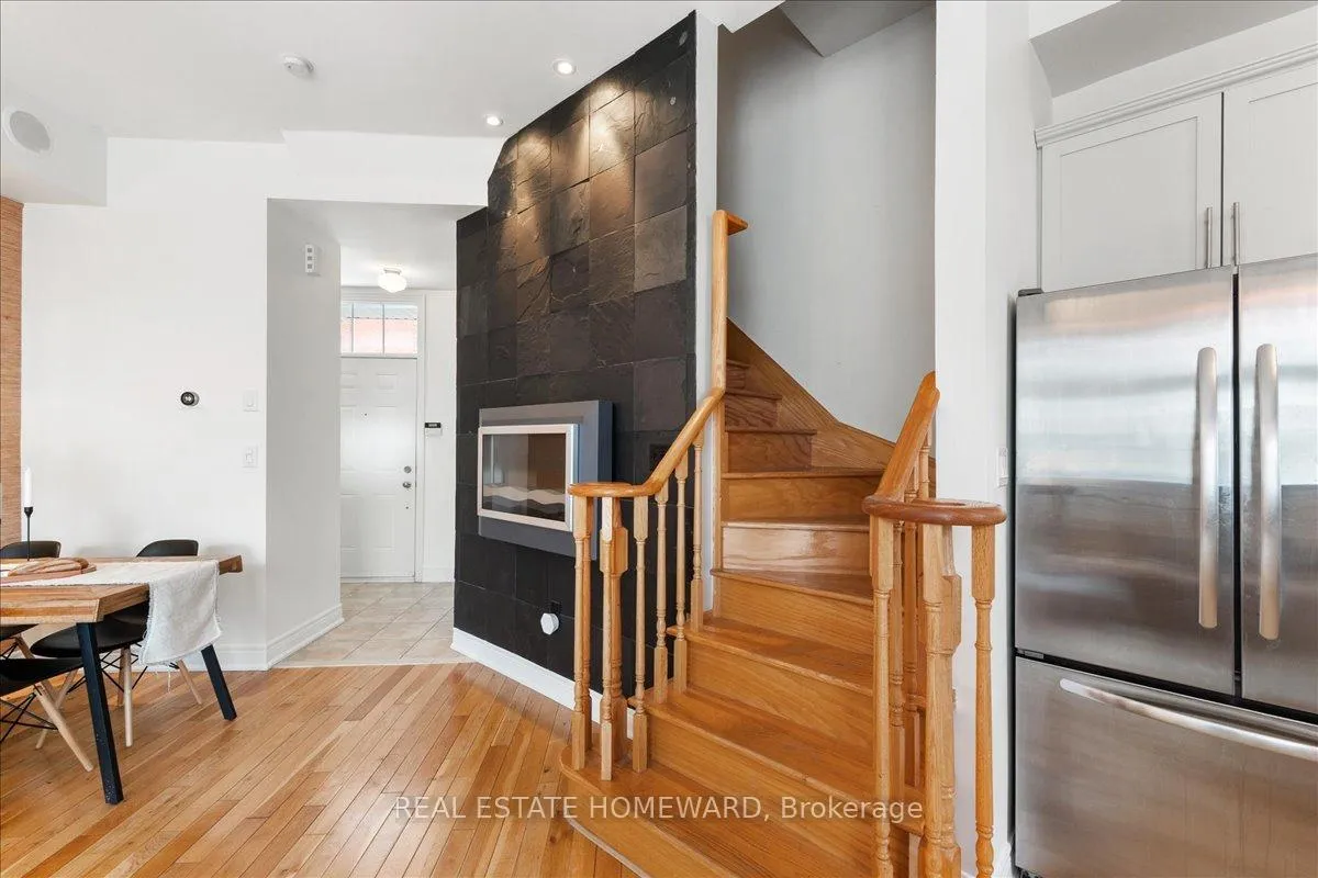 Photo 16 of 14 Fairhead Mews, Toronto, East End-Danforth — HOMEH