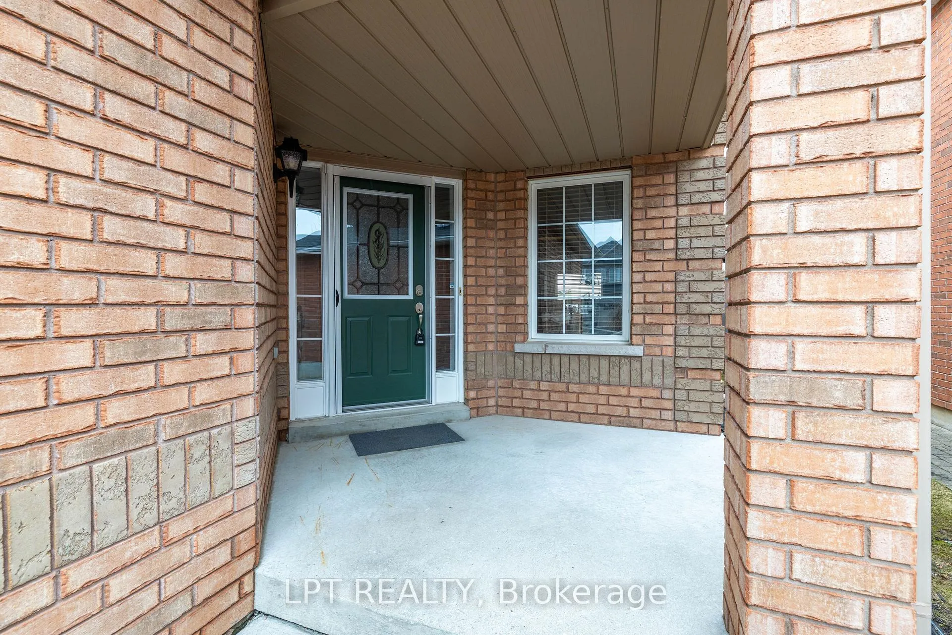 Photo 4 of 51 Catherine Drive, Barrie, Painswick South — HOMEH