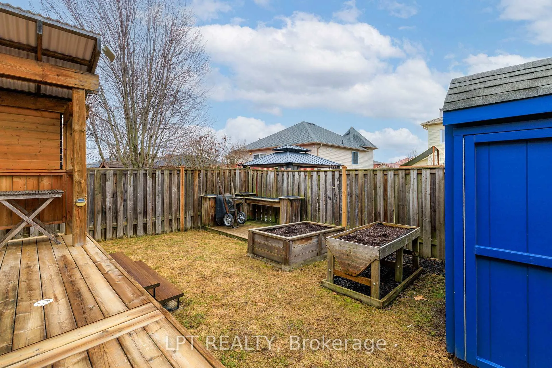 Photo 34 of 51 Catherine Drive, Barrie, Painswick South — HOMEH
