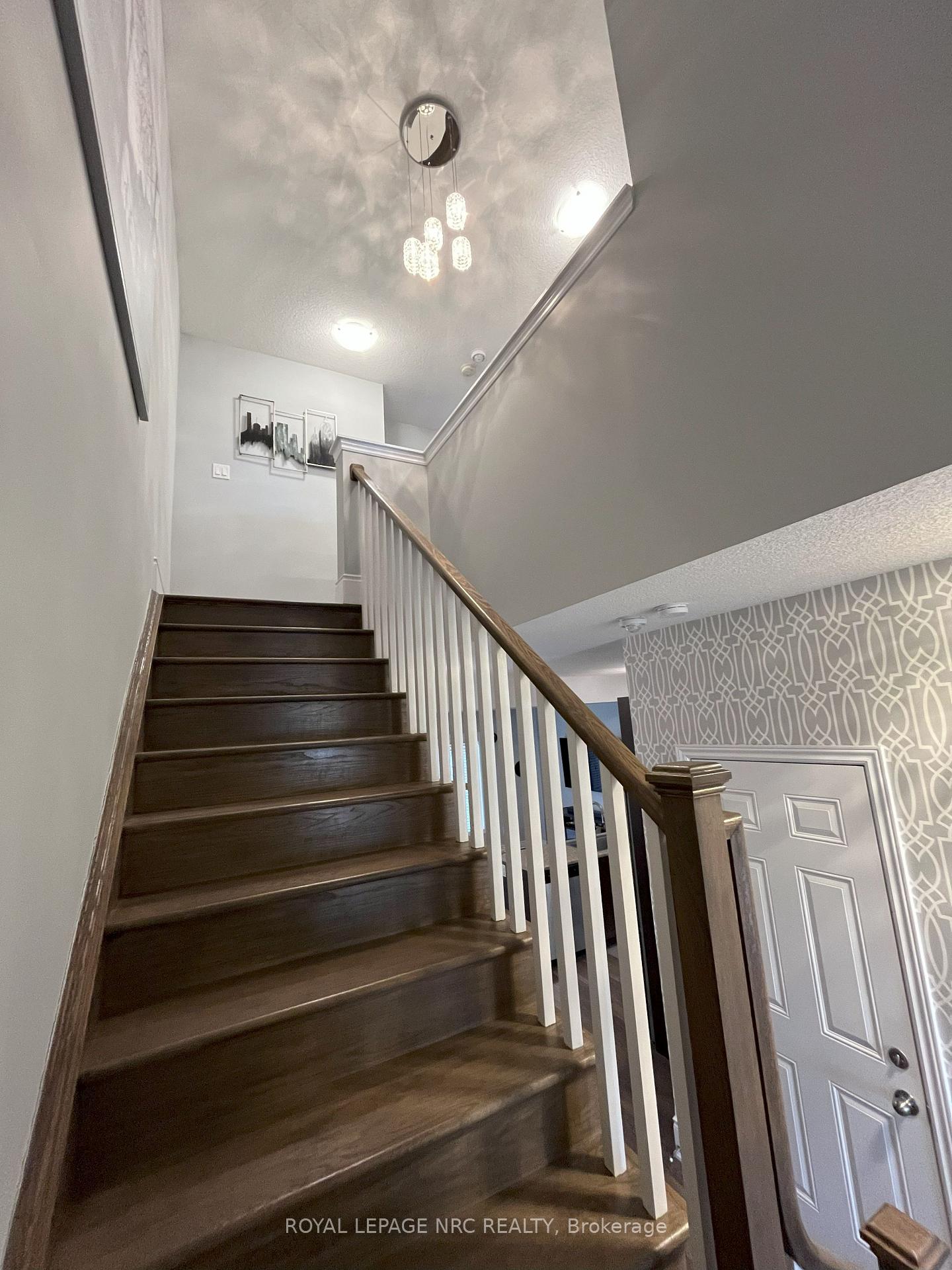 Photo 15 of 29 Sunset Way, Thorold, Rolling Meadows — HOMEH
