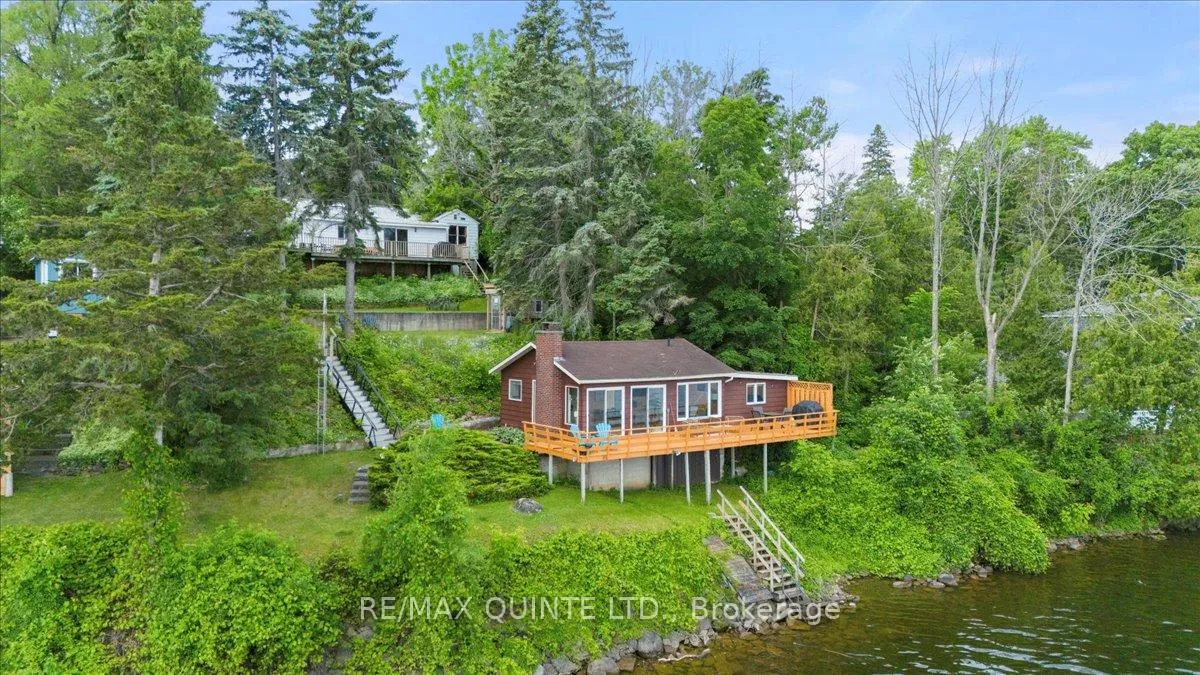 Photo 4 of 11364 Loyalist Parkway, Prince Edward County, North Marysburgh — HOMEH