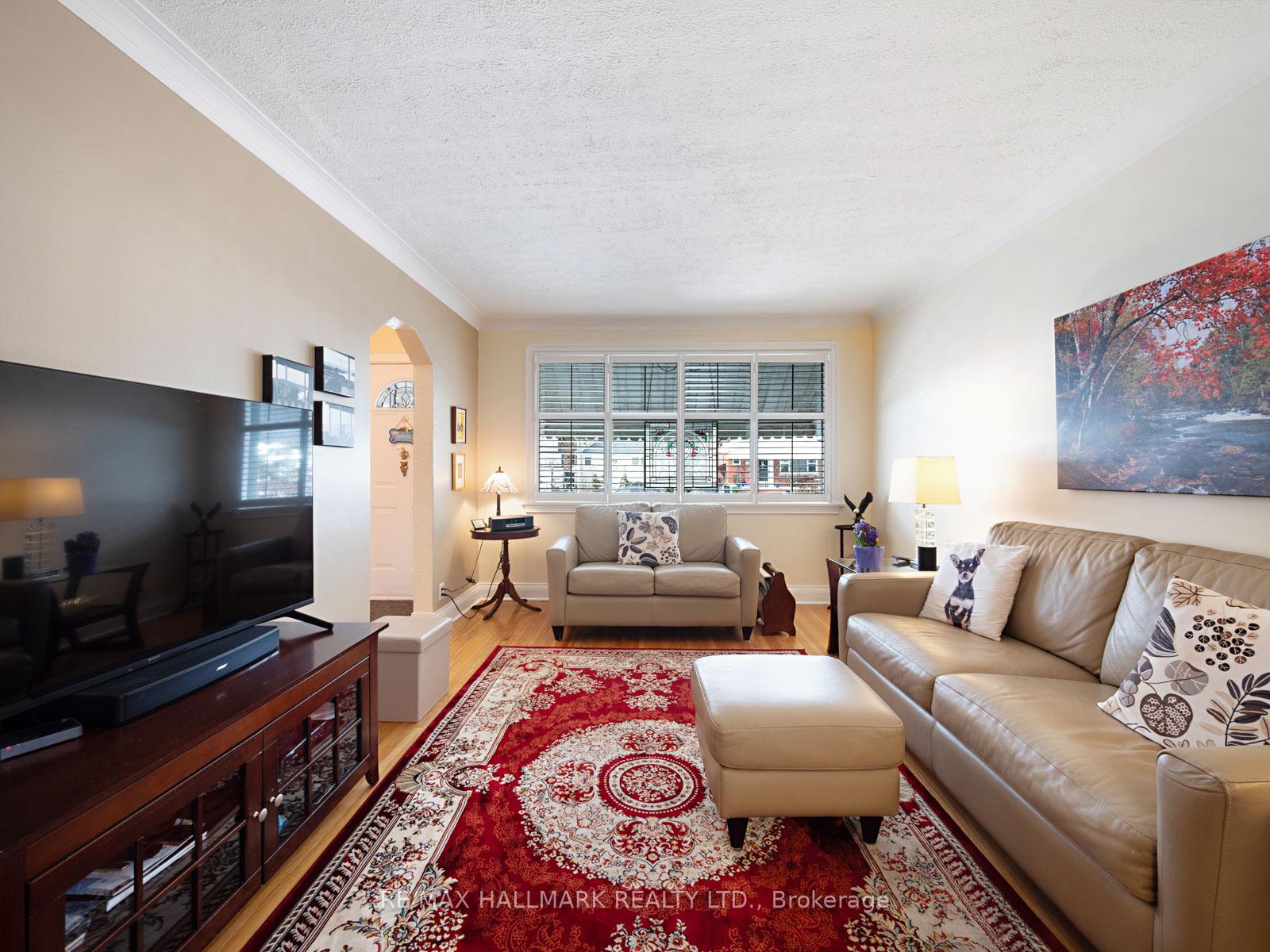 Photo 5 of 11 Eden Park Road, Toronto, O'Connor-Parkview — HOMEH