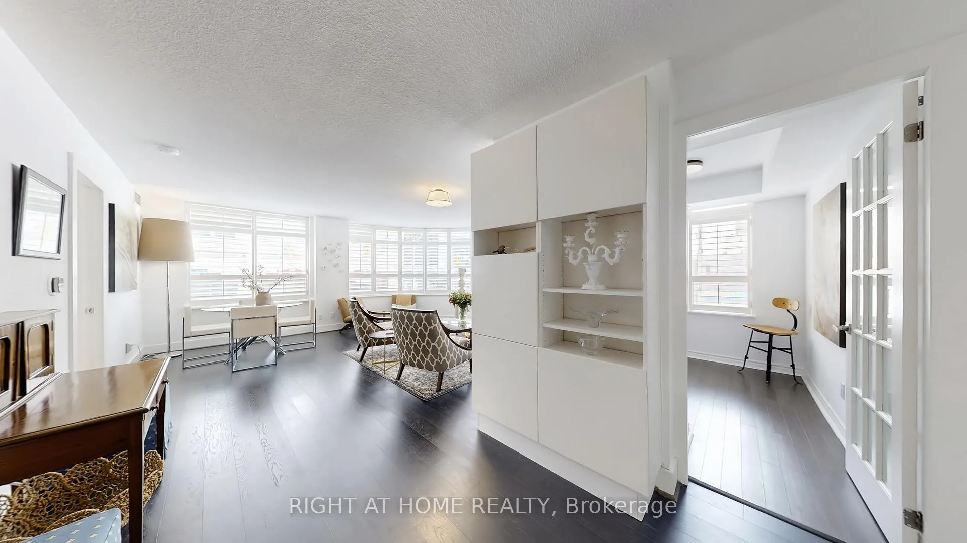 Photo 5 of Unit 311, 5 Rosehill Avenue, Toronto, Rosedale-Moore Park — HOMEH
