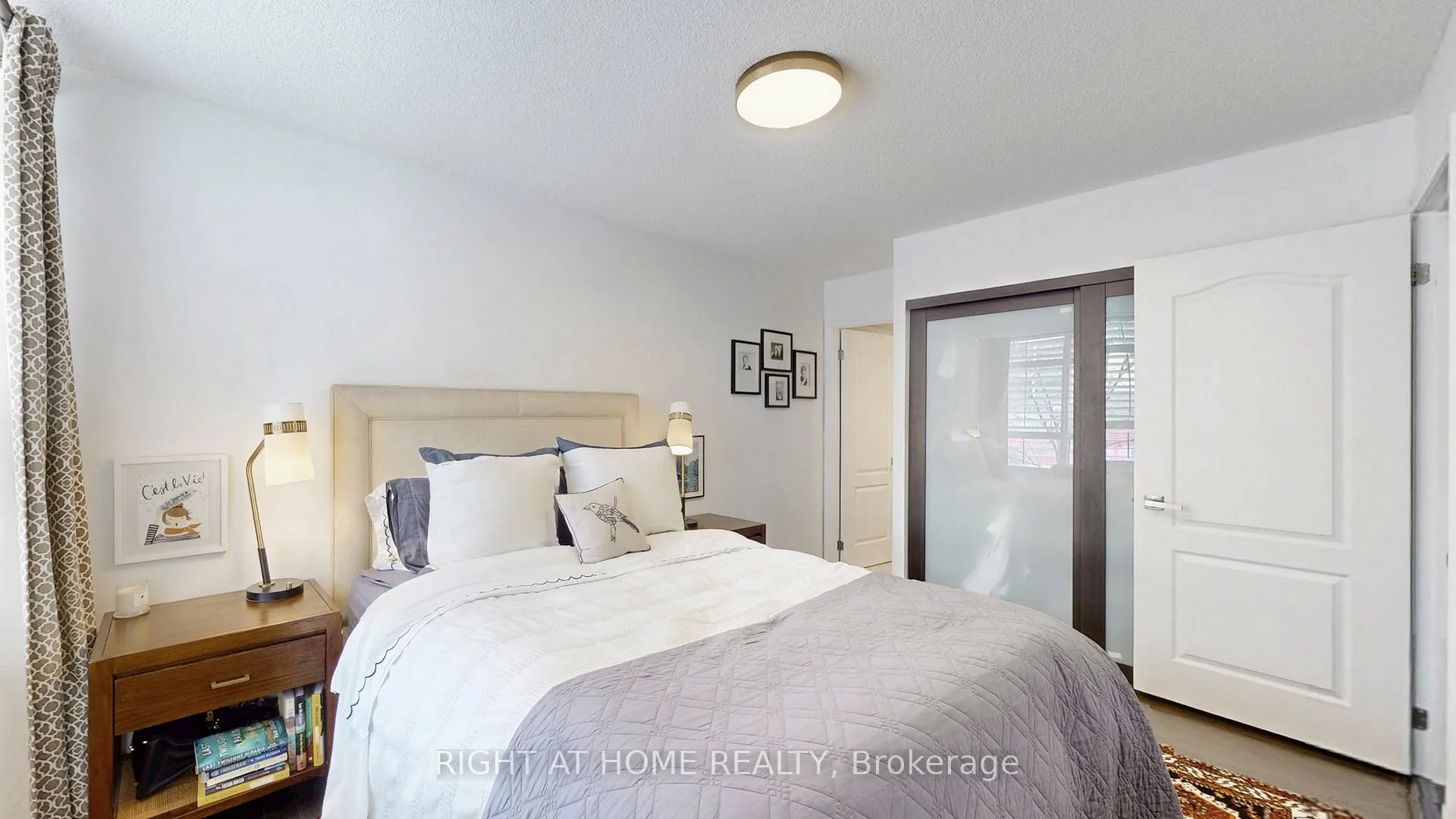 Photo 10 of Unit 311, 5 Rosehill Avenue, Toronto, Rosedale-Moore Park — HOMEH