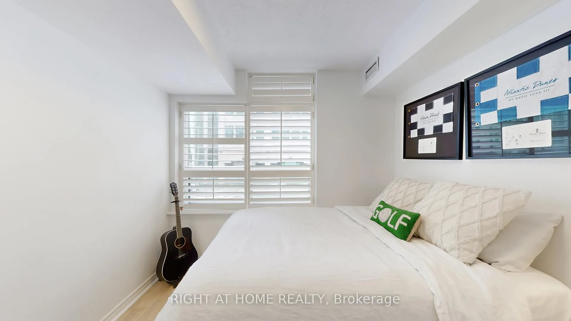 Photo 12 of Unit 311, 5 Rosehill Avenue, Toronto, Rosedale-Moore Park — HOMEH