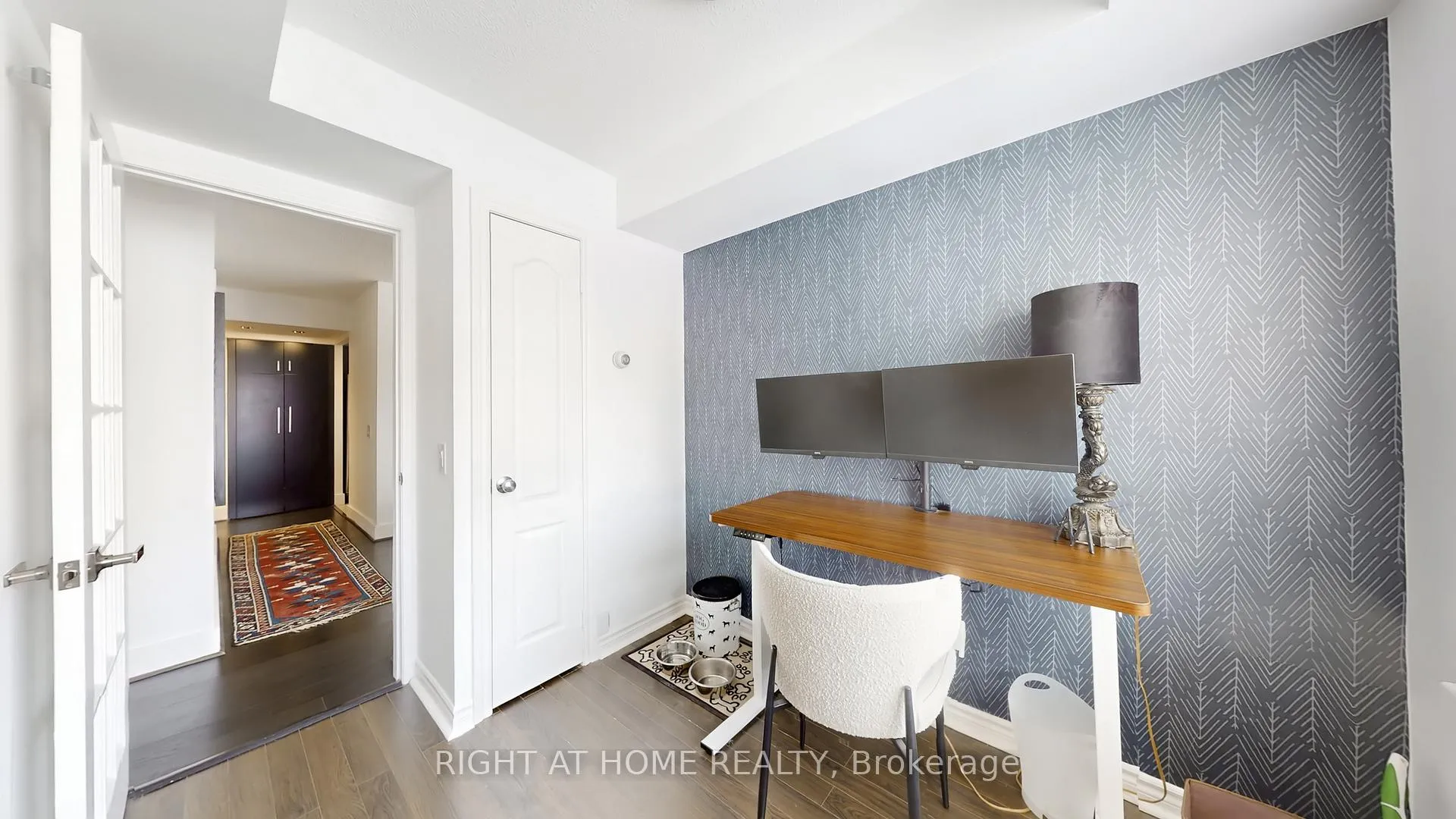 Photo 17 of Unit 311, 5 Rosehill Avenue, Toronto, Rosedale-Moore Park — HOMEH