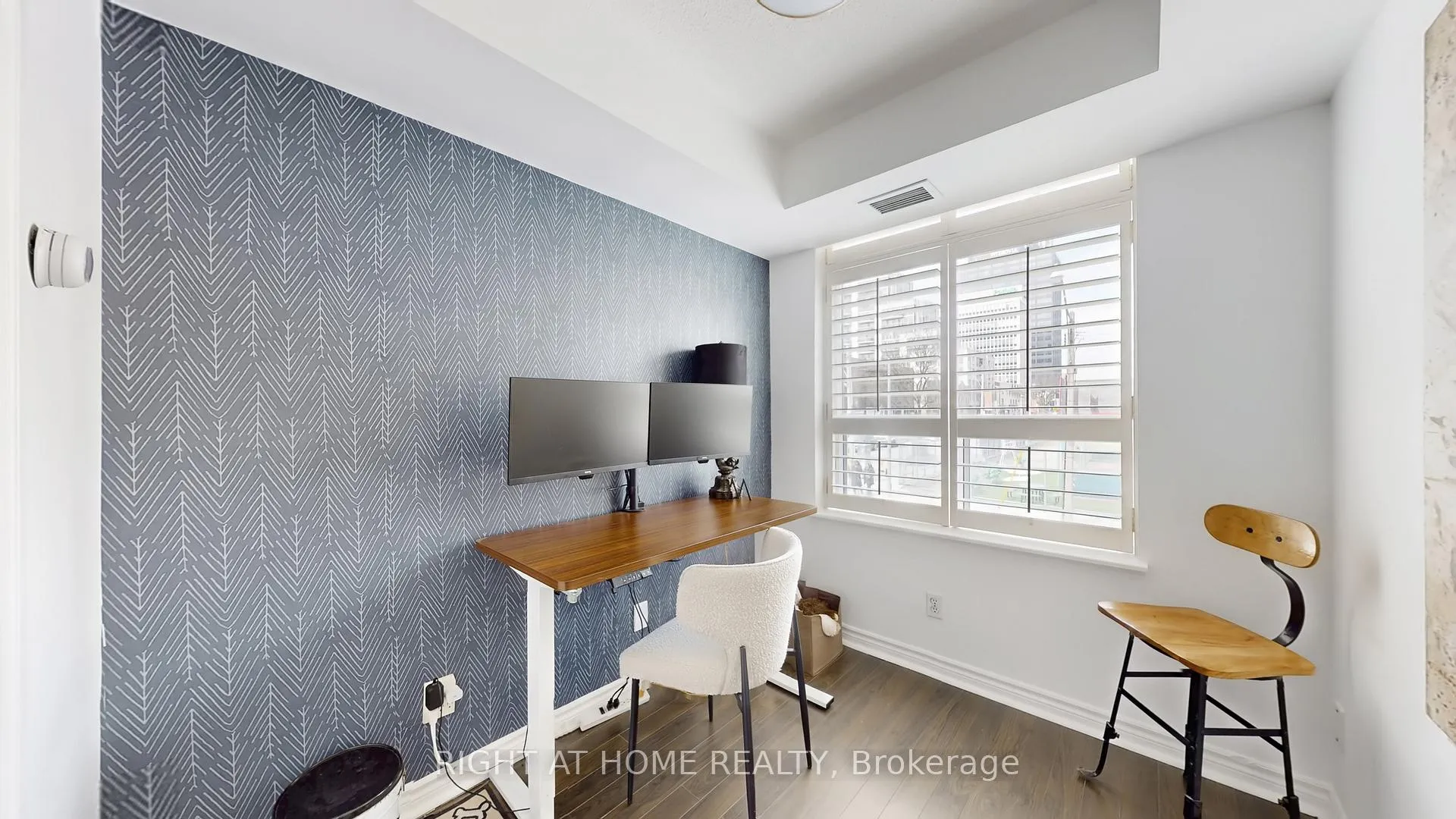 Photo 18 of Unit 311, 5 Rosehill Avenue, Toronto, Rosedale-Moore Park — HOMEH
