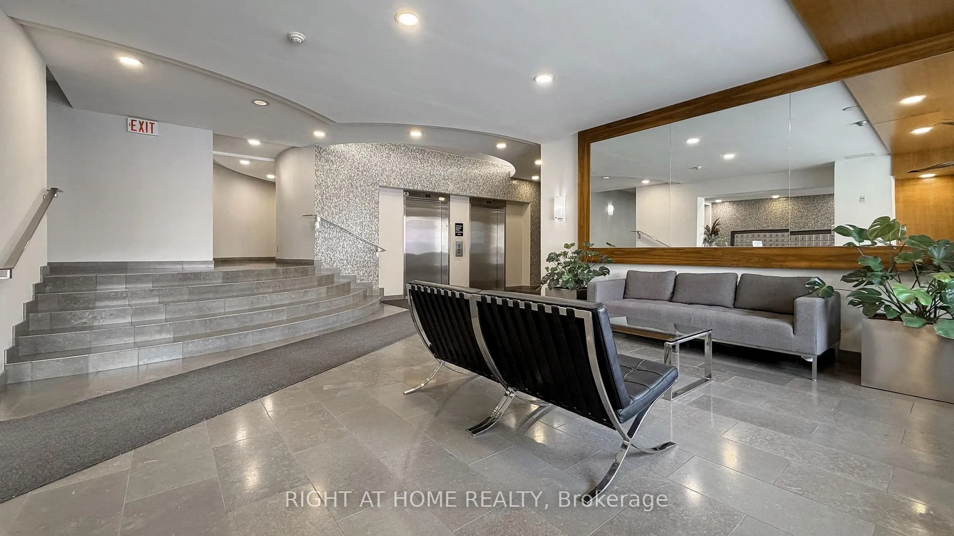 Photo 26 of Unit 311, 5 Rosehill Avenue, Toronto, Rosedale-Moore Park — HOMEH