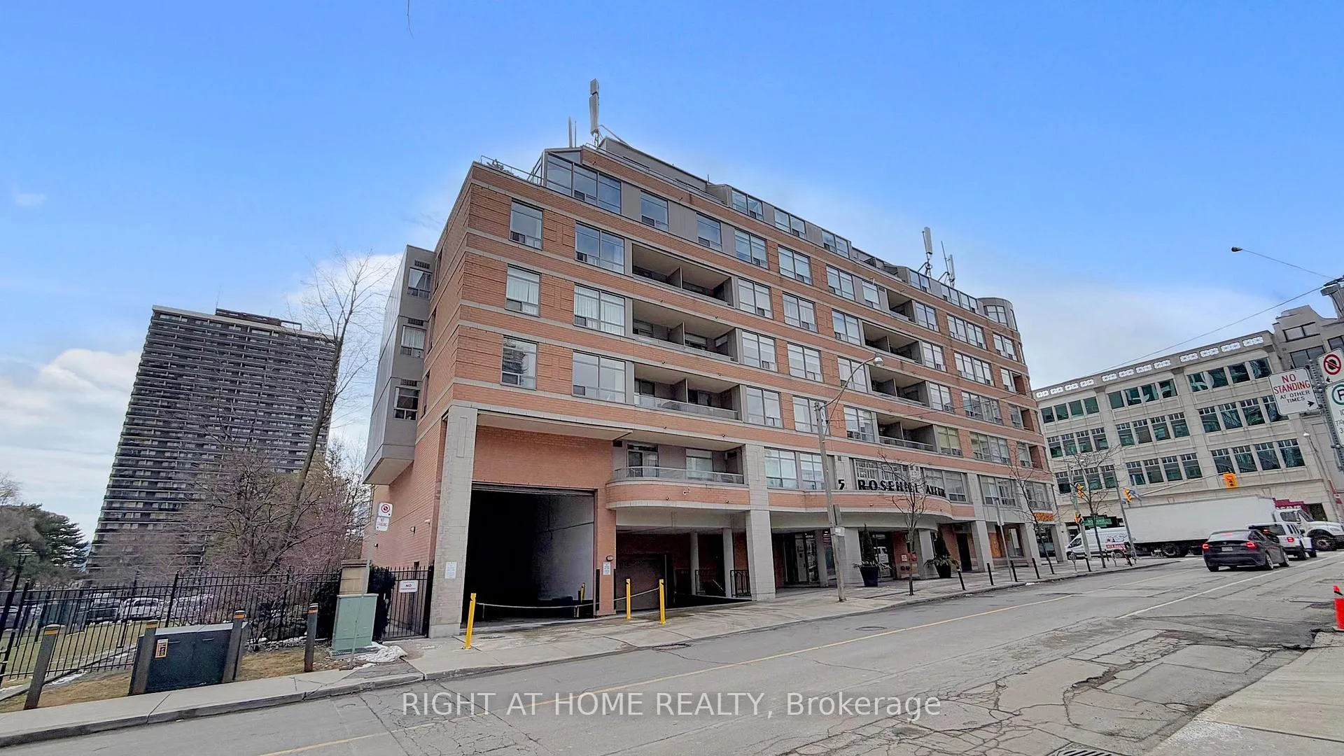 Photo 29 of Unit 311, 5 Rosehill Avenue, Toronto, Rosedale-Moore Park — HOMEH