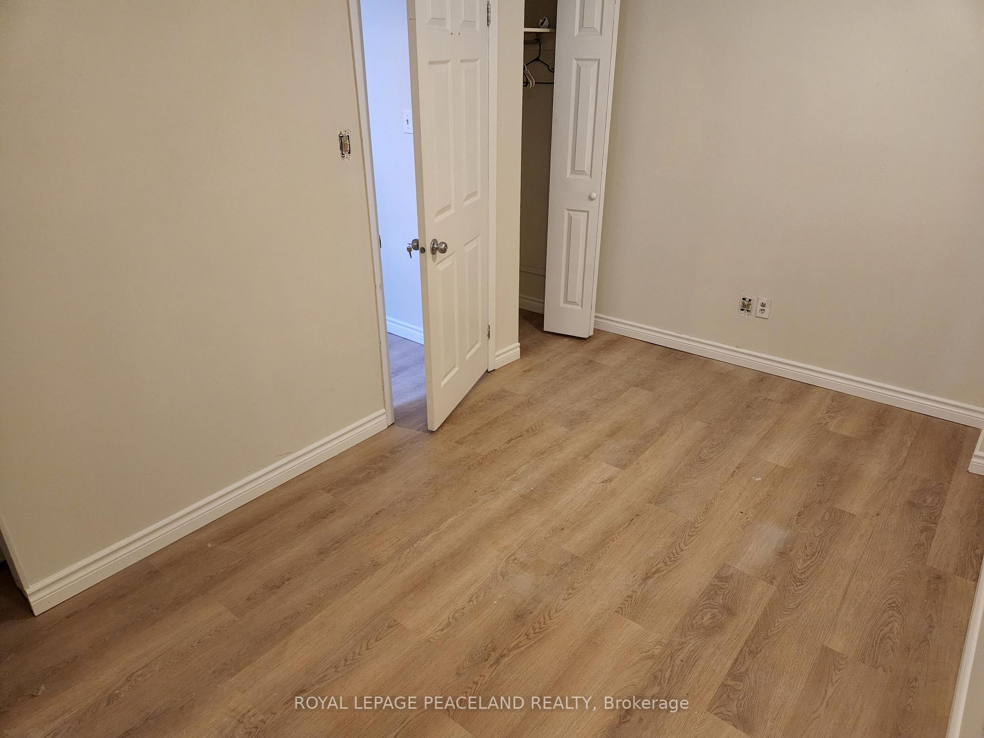 Photo 6 of Unit 4, 558 Spadina Crescent, Toronto, University — HOMEH