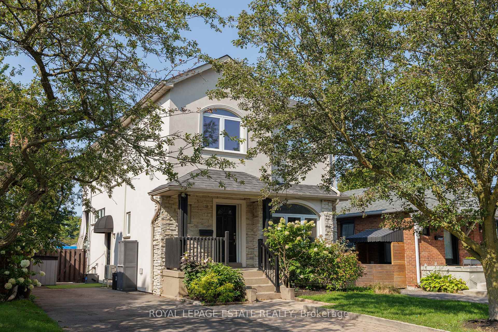 Photo 1 of 32 Manderley Drive, Scarborough, Birchcliffe-Cliffside — HOMEH