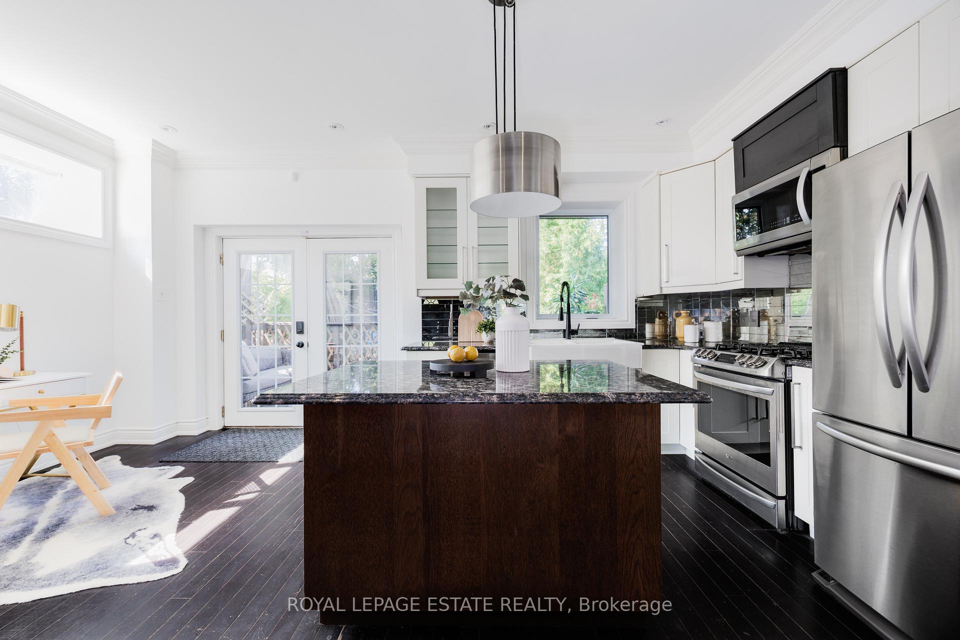 Photo 13 of 32 Manderley Drive, Scarborough, Birchcliffe-Cliffside — HOMEH