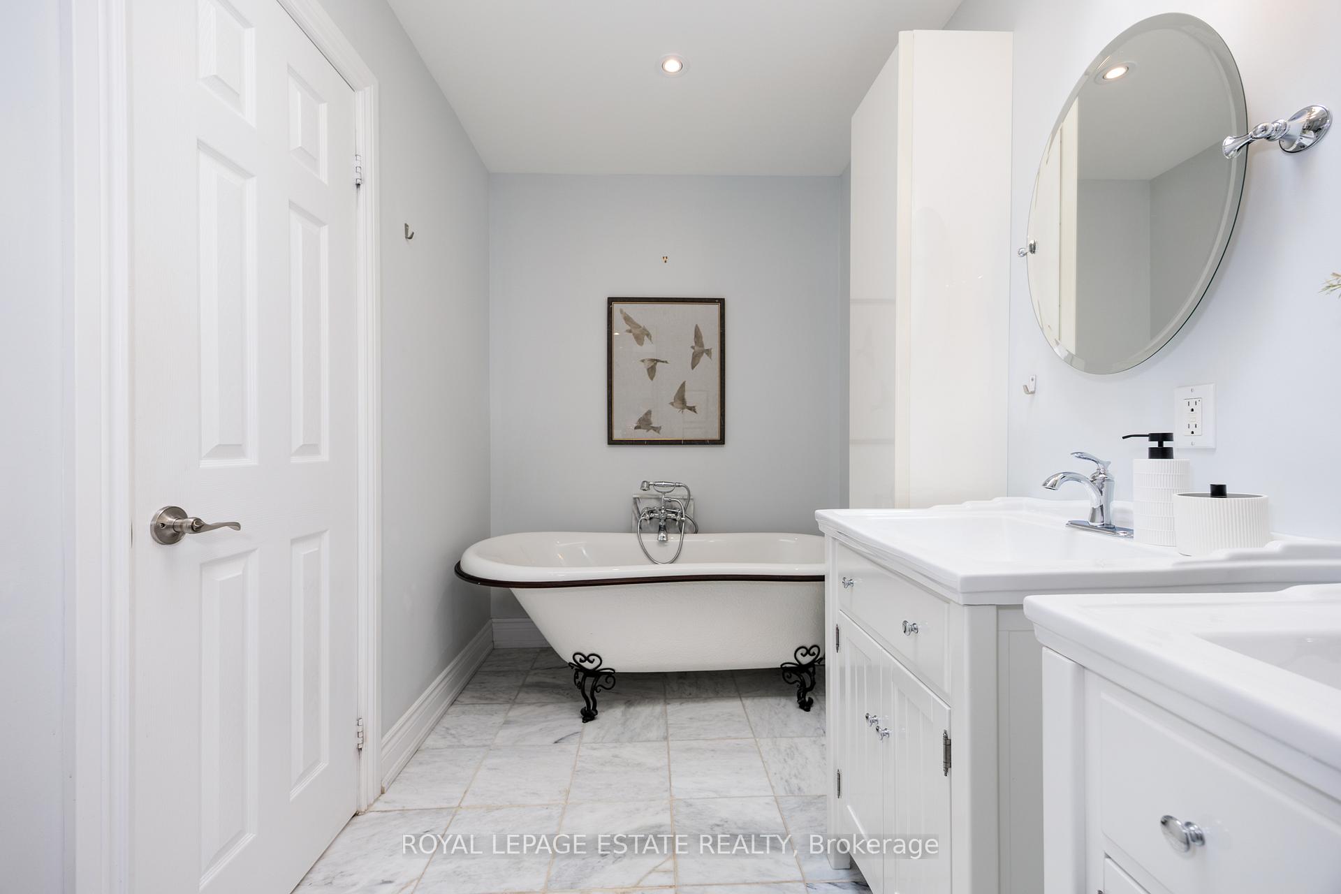 Photo 25 of 32 Manderley Drive, Scarborough, Birchcliffe-Cliffside — HOMEH