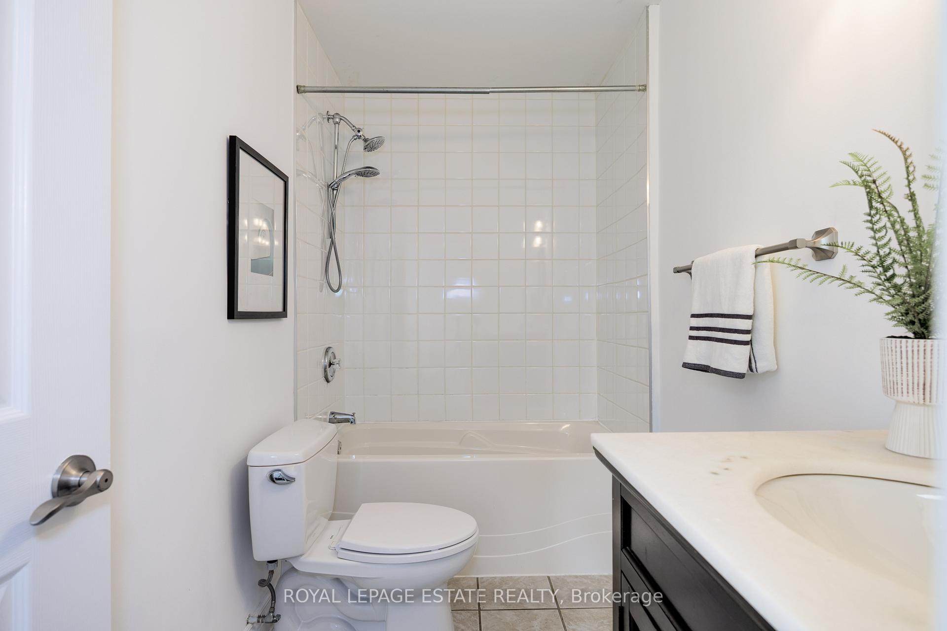 Photo 27 of 32 Manderley Drive, Scarborough, Birchcliffe-Cliffside — HOMEH