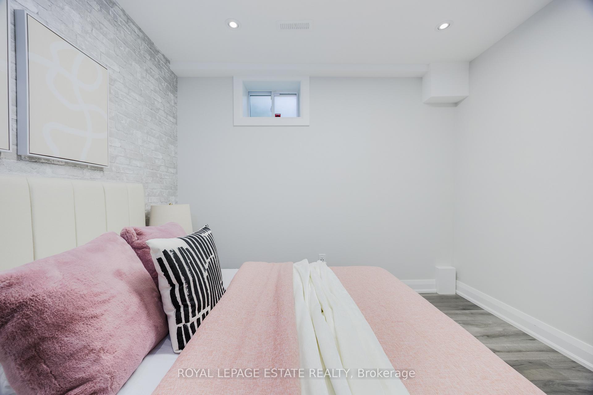 Photo 41 of 32 Manderley Drive, Scarborough, Birchcliffe-Cliffside — HOMEH