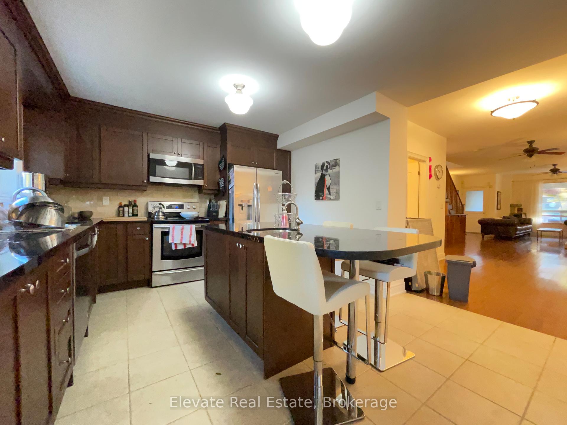 Photo 12 of 90 Crawford Street, Toronto, Niagara — HOMEH