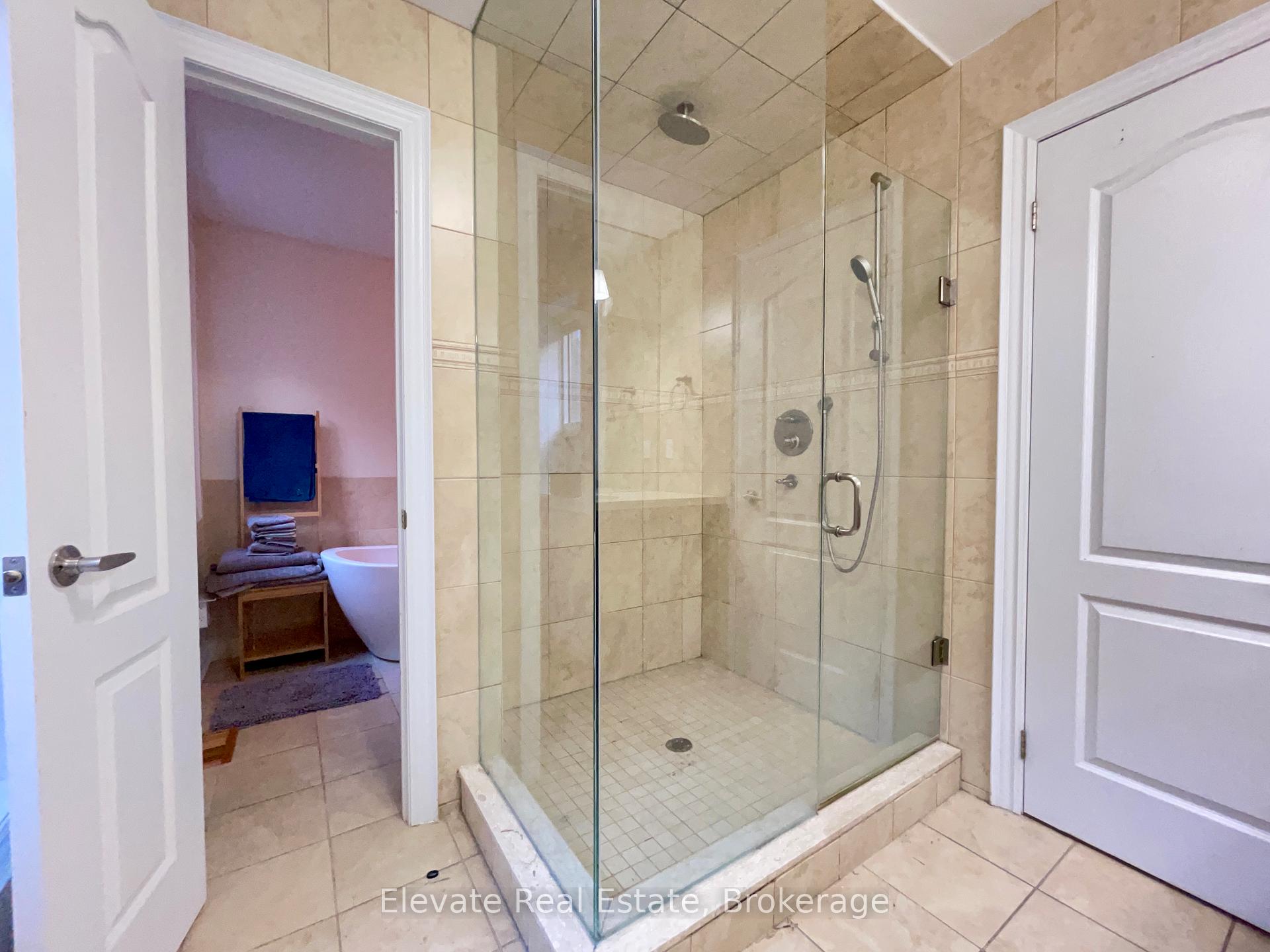 Photo 19 of 90 Crawford Street, Toronto, Niagara — HOMEH