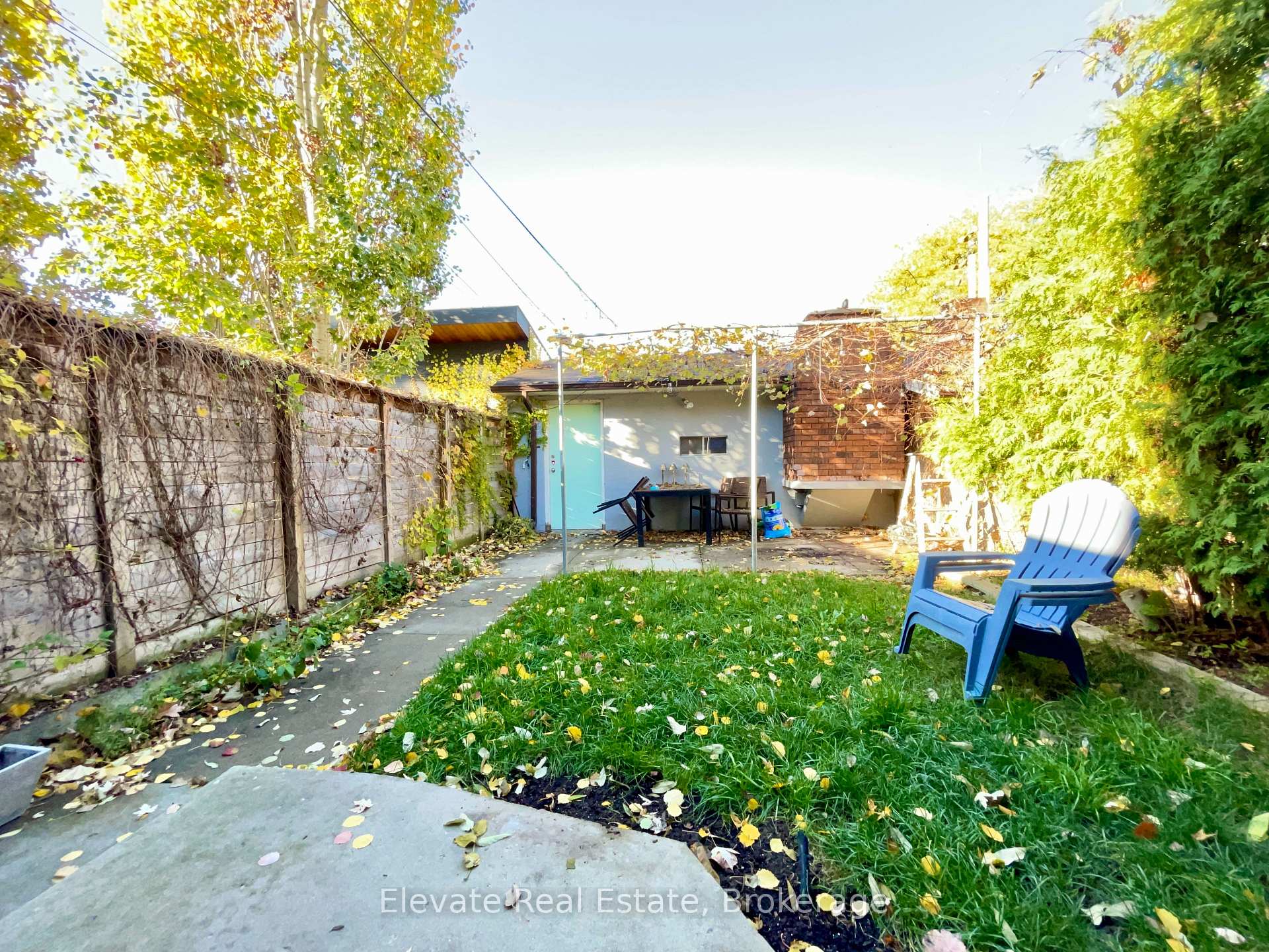 Photo 35 of 90 Crawford Street, Toronto, Niagara — HOMEH
