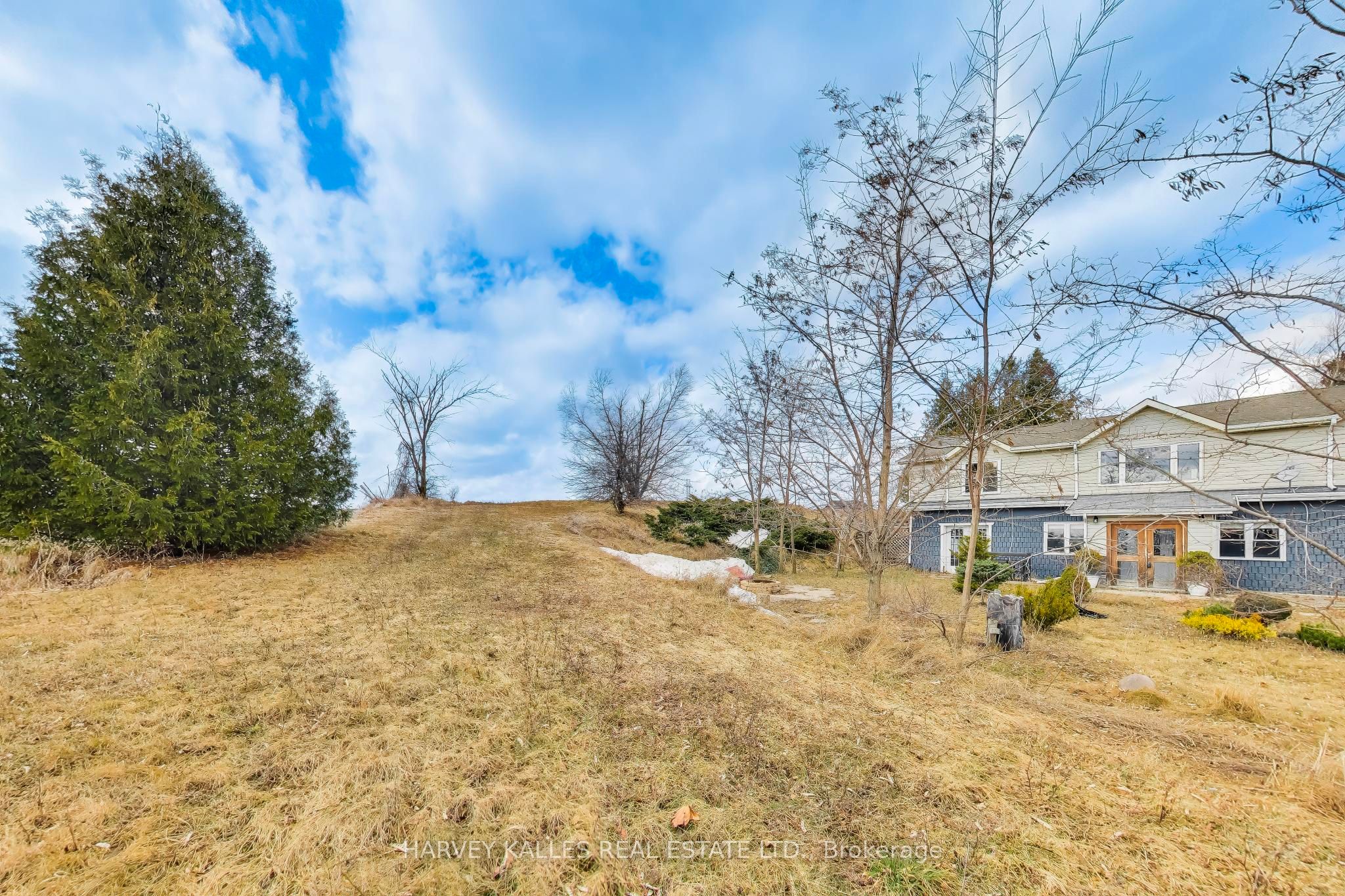 Photo 6 of 995486 Mono-Adjala Townline, Mono, Rural Mono — HOMEH