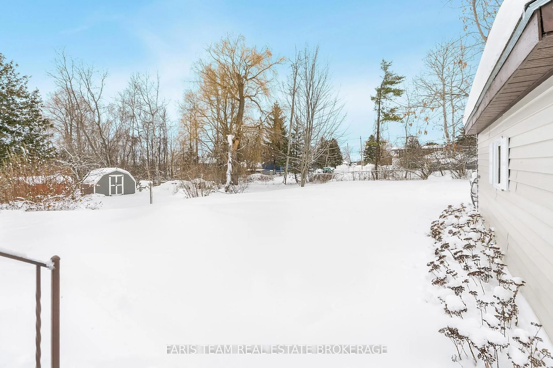Photo 22 of 137 1st Avenue, Tay, Port McNicoll — HOMEH