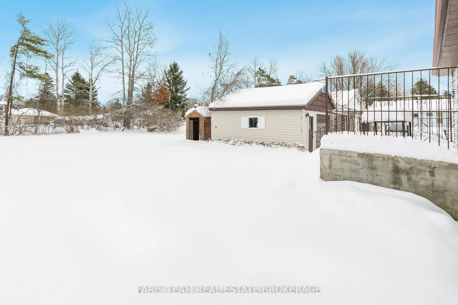 Photo 23 of 137 1st Avenue, Tay, Port McNicoll — HOMEH