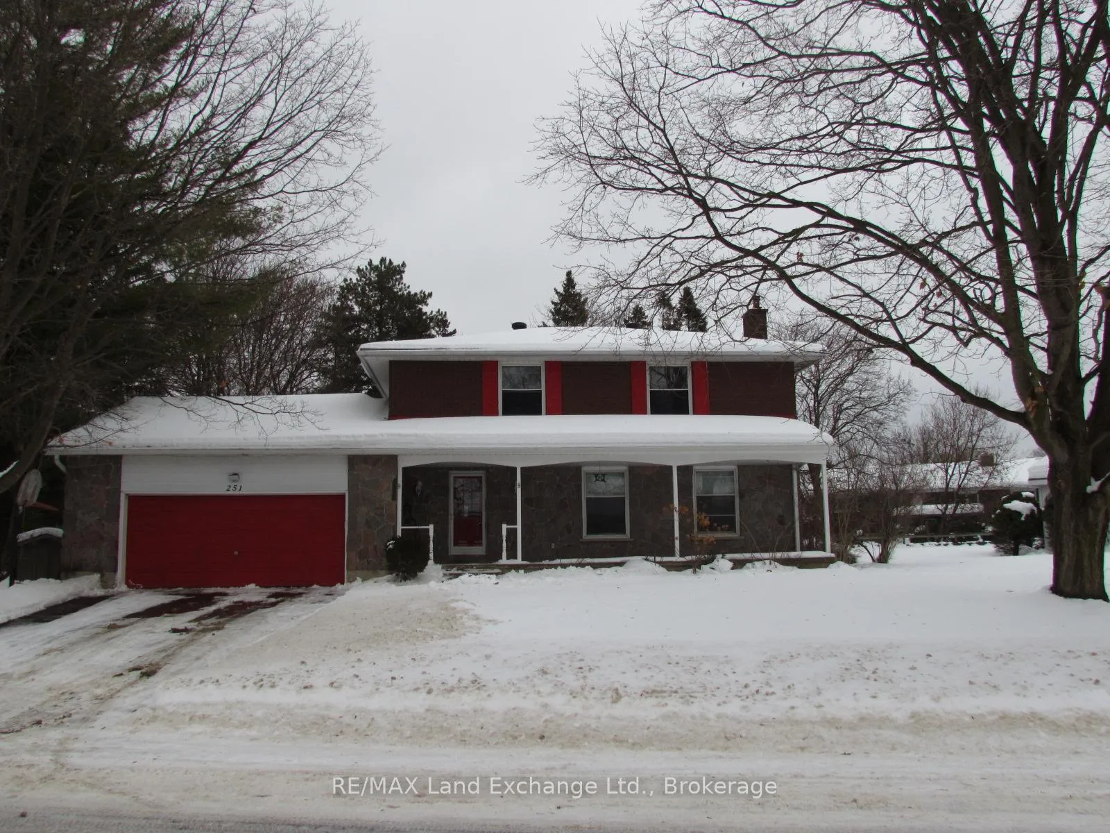 Front of 251 4th Avenue