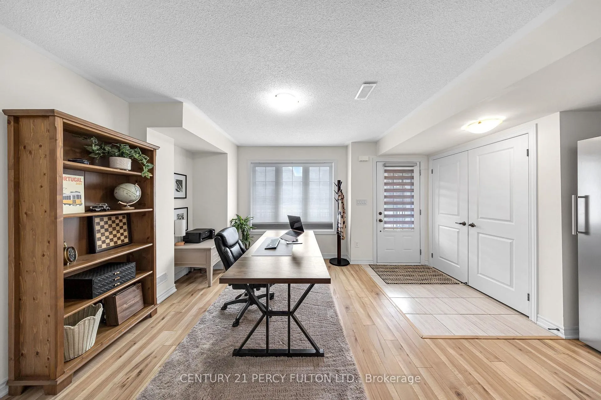Photo 6 of 23 Honey Crisp Lane, Clarington, Bowmanville — HOMEH