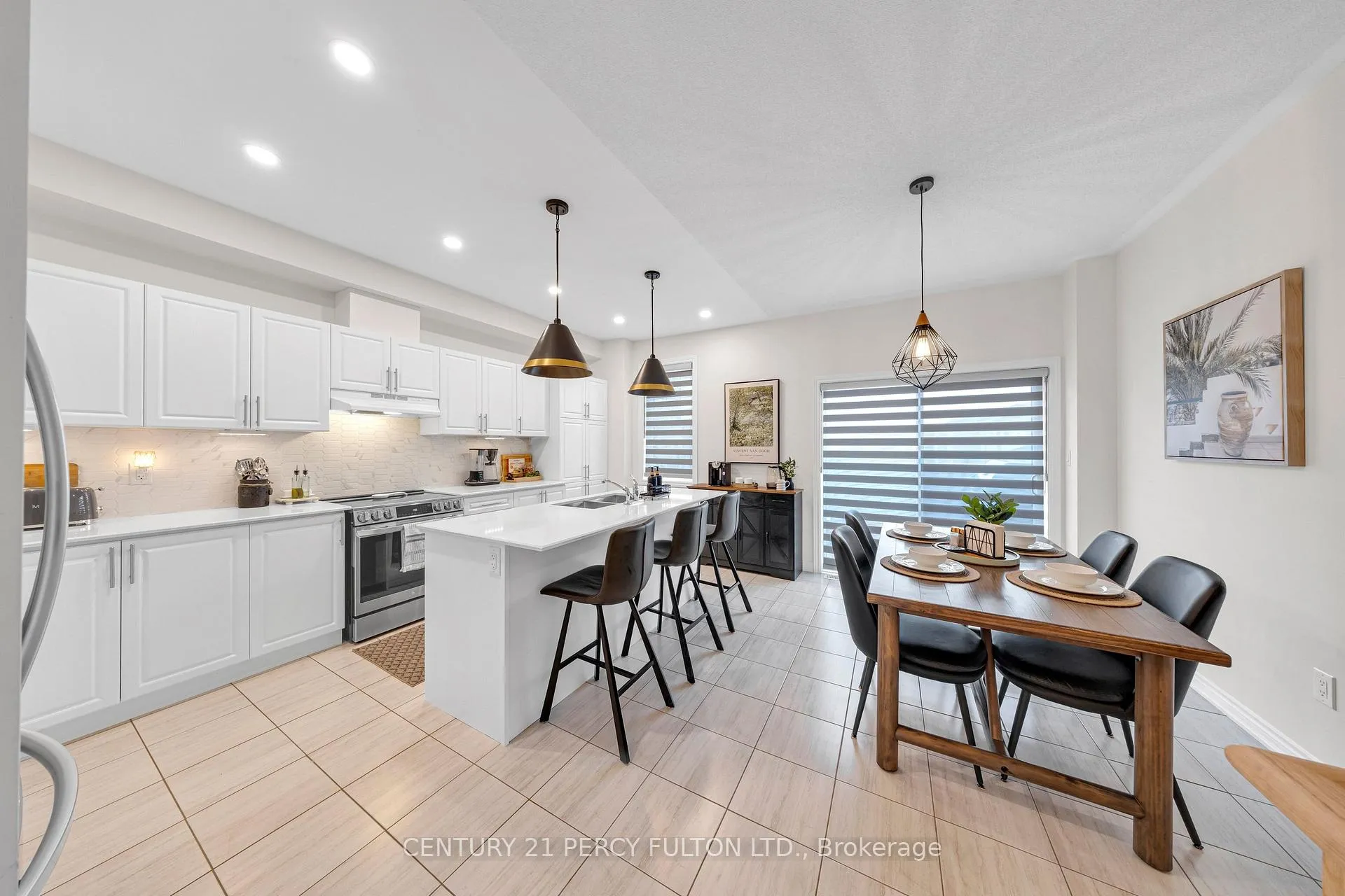 Photo 18 of 23 Honey Crisp Lane, Clarington, Bowmanville — HOMEH