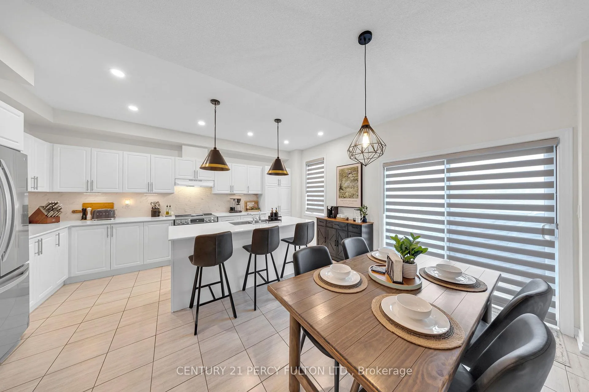 Photo 20 of 23 Honey Crisp Lane, Clarington, Bowmanville — HOMEH