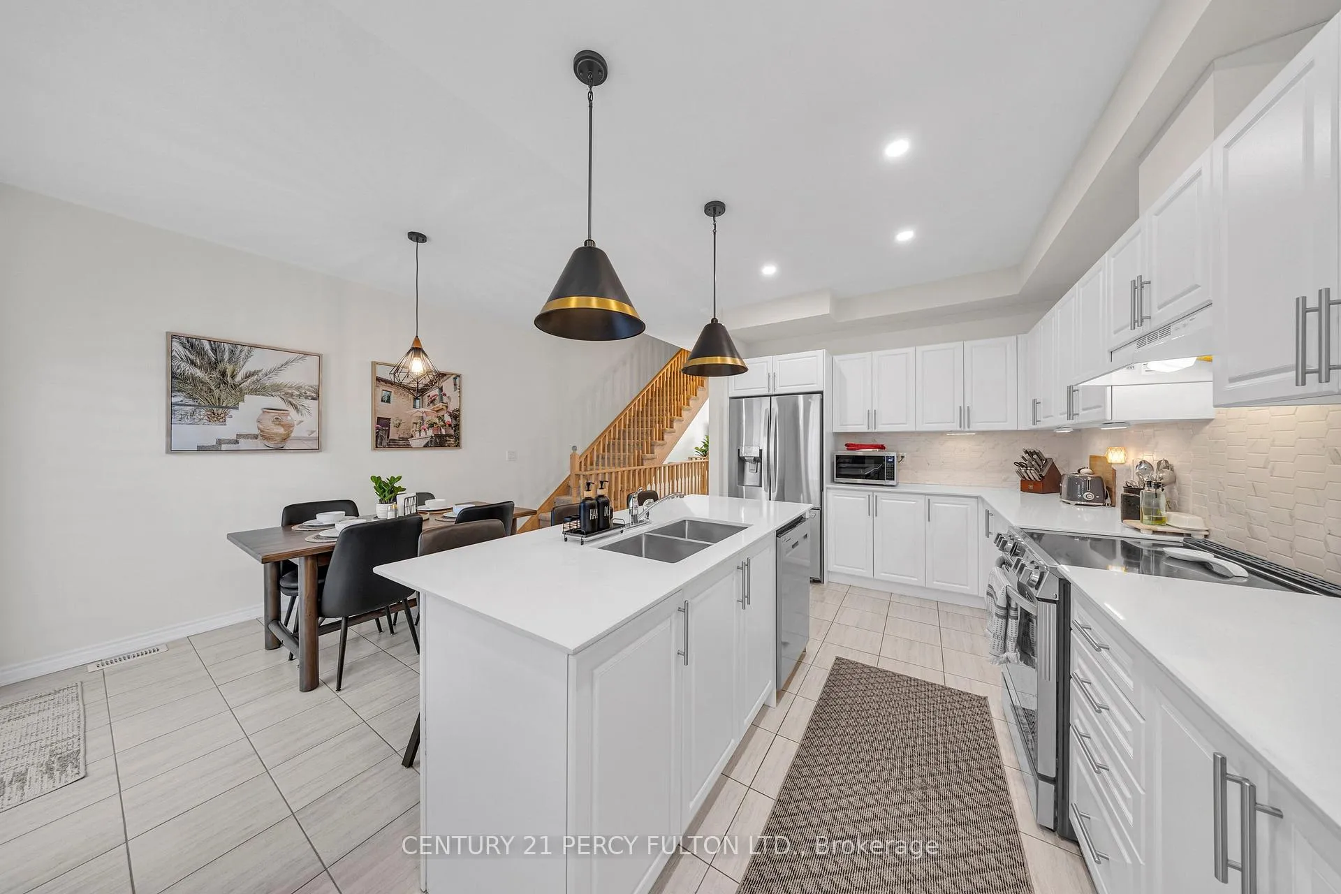 Photo 25 of 23 Honey Crisp Lane, Clarington, Bowmanville — HOMEH
