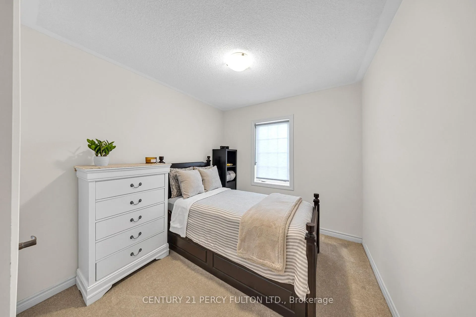 Photo 38 of 23 Honey Crisp Lane, Clarington, Bowmanville — HOMEH