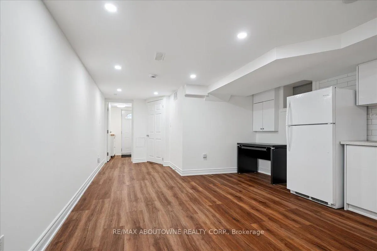 Photo 6 of Unit Lower, 436 Concord Avenue, Toronto, Dovercourt-Wallace Emerson-Junction — HOMEH