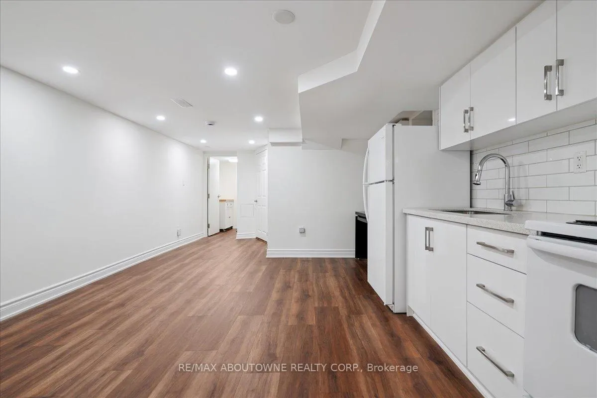 Photo 11 of Unit Lower, 436 Concord Avenue, Toronto, Dovercourt-Wallace Emerson-Junction — HOMEH