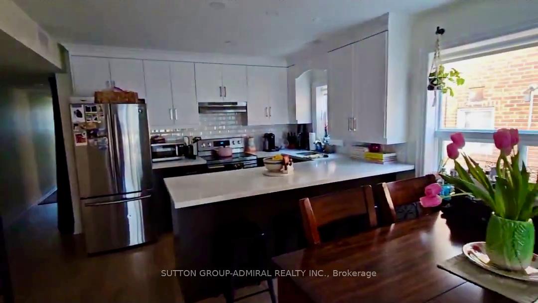 Photo 8 of Unit 4, 347 Northcliffe Boulevard, Toronto, Oakwood Village — HOMEH