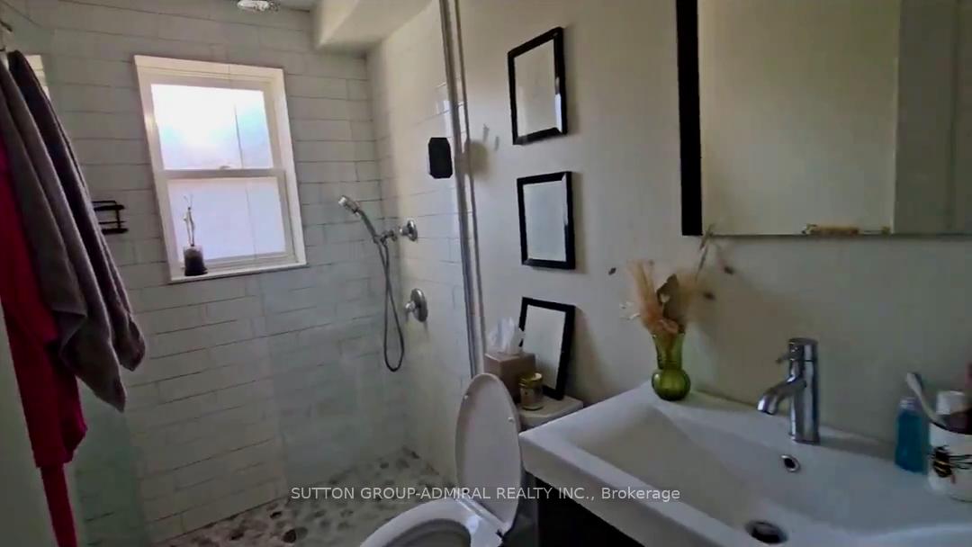 Photo 12 of Unit 4, 347 Northcliffe Boulevard, Toronto, Oakwood Village — HOMEH