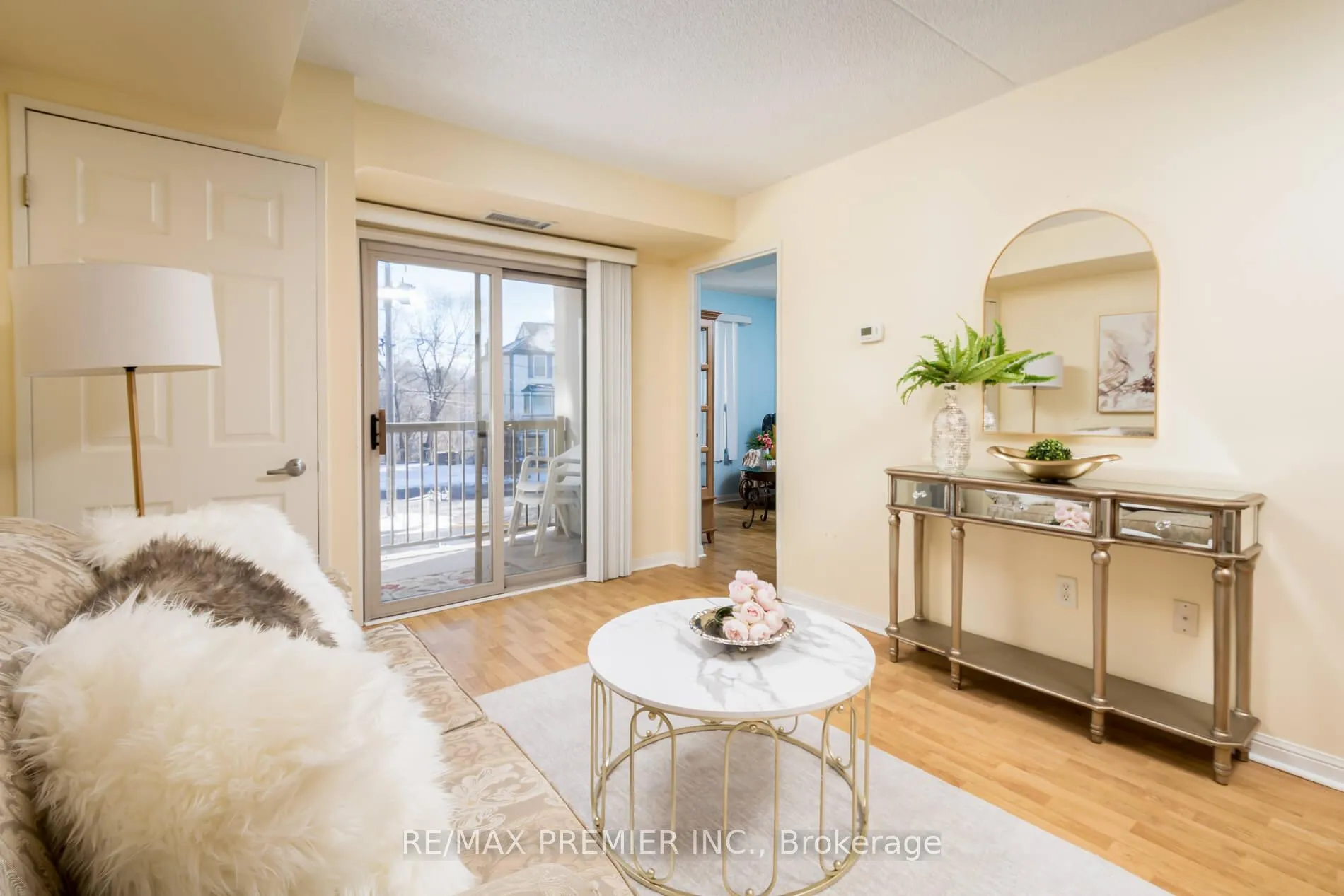 Photo 6 of Unit 205, 250 Pine Grove Road, Vaughan, Islington Woods — HOMEH