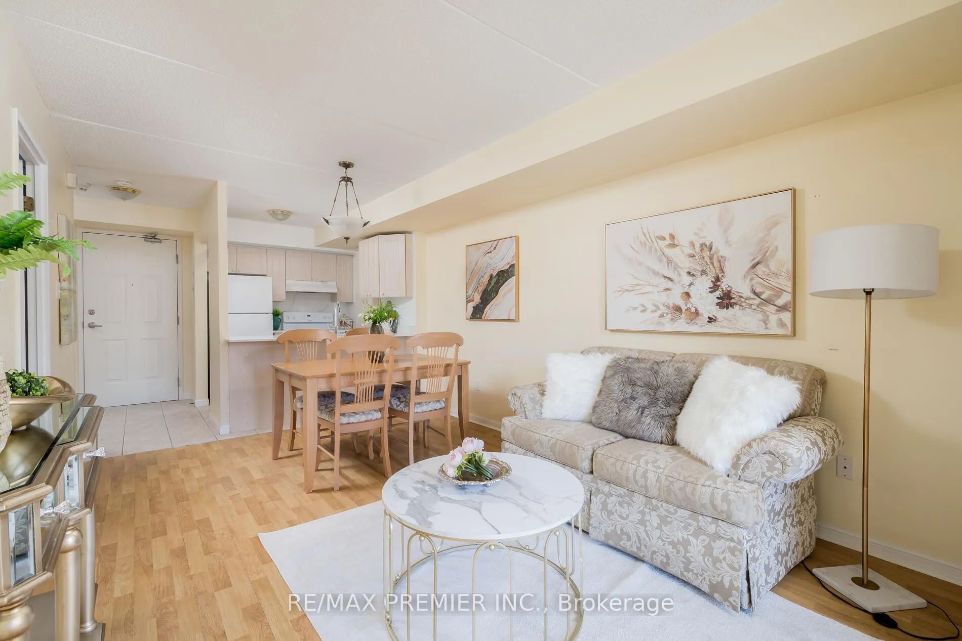 Photo 7 of Unit 205, 250 Pine Grove Road, Vaughan, Islington Woods — HOMEH